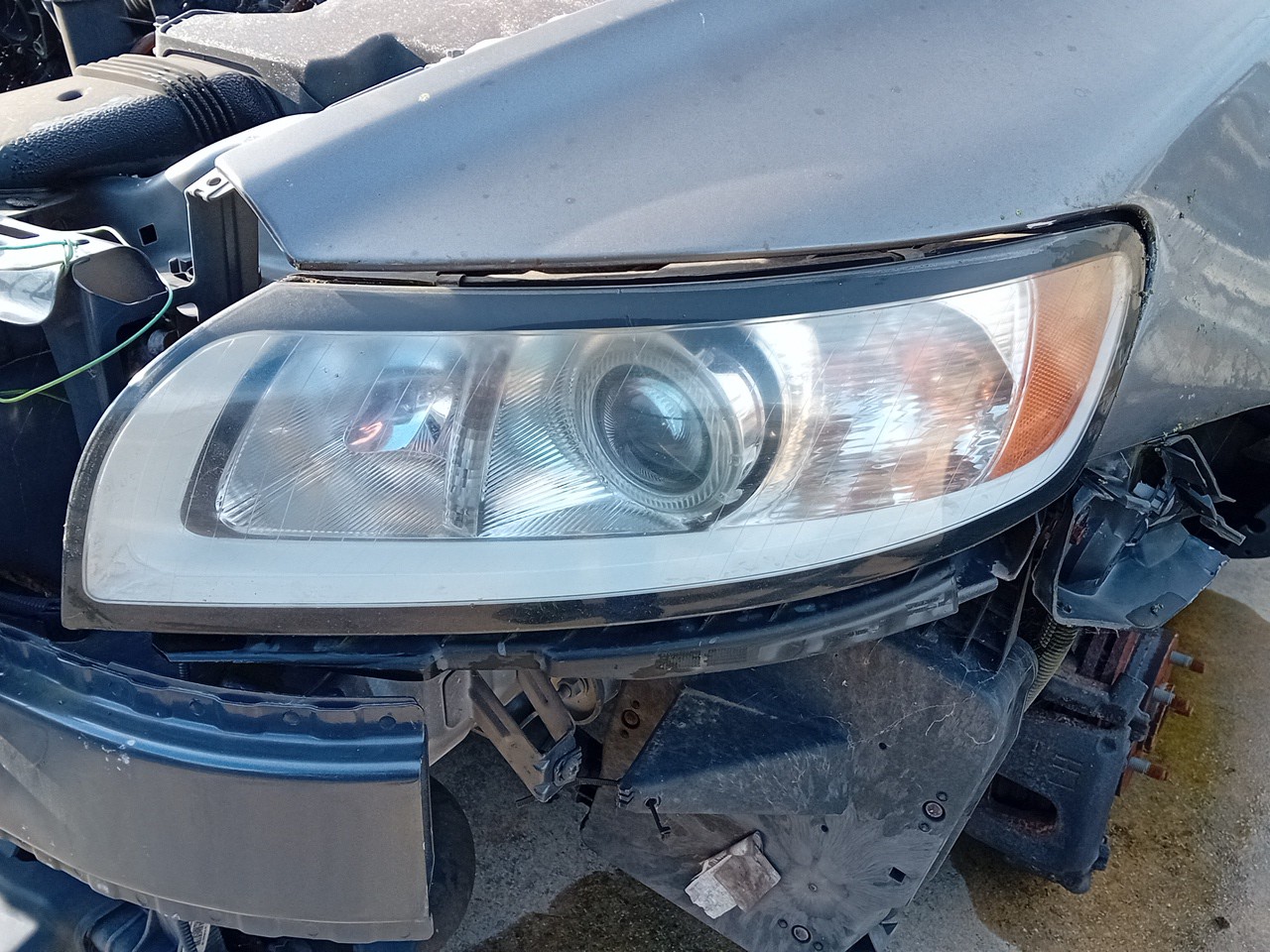 Left Headlight
