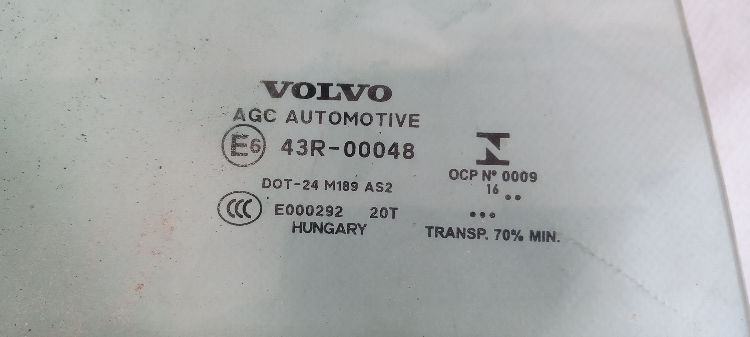 Vidro porta trás direito VOLVO V40 Hatchback Imagem-1