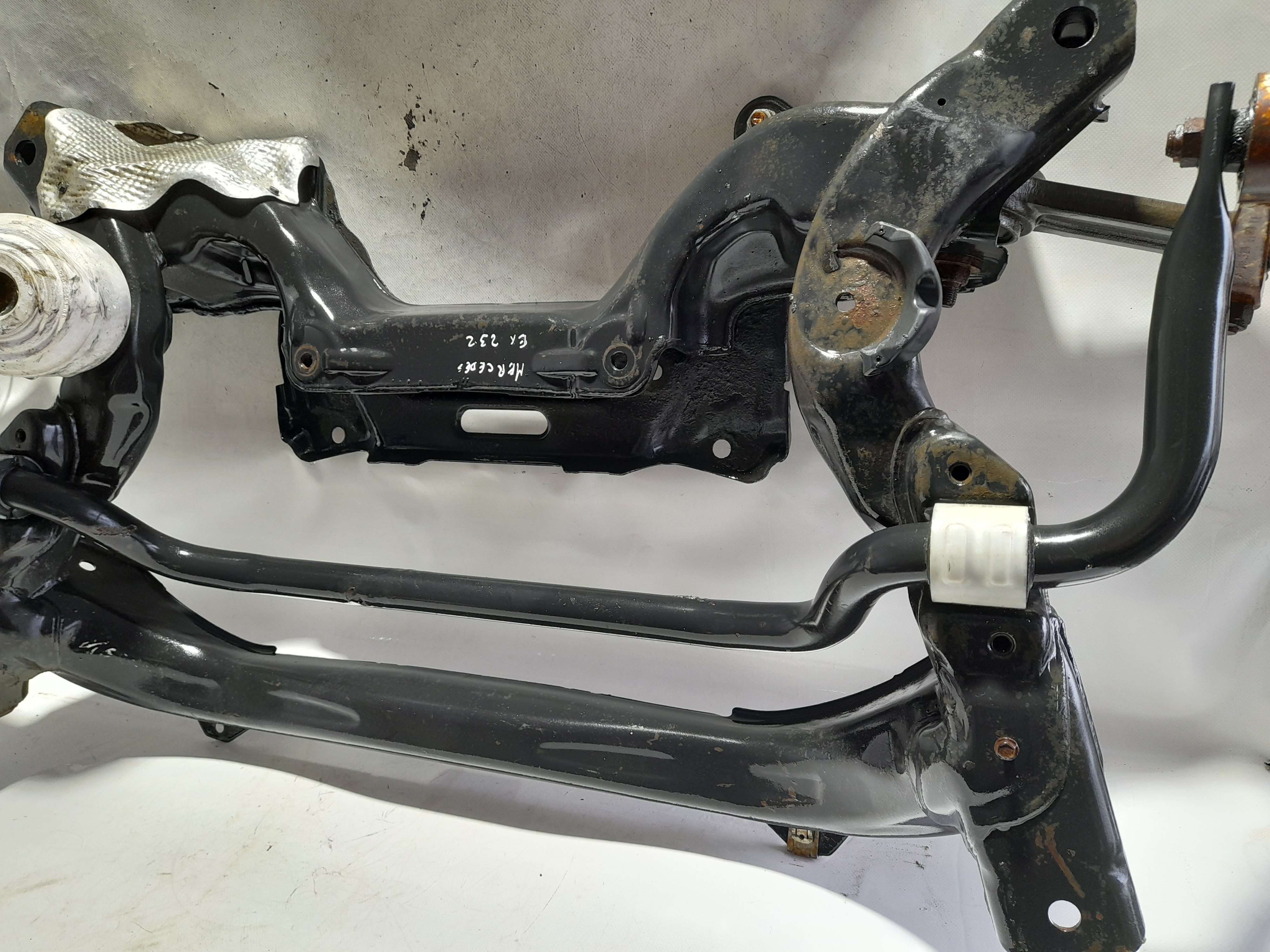 Berceau avant MERCEDES-BENZ Classe E Carrinha (S211) Imagem-1