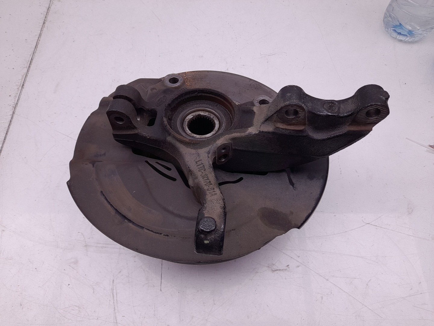 Right front steering knuckle FORD Puma (J2K, CF7) Imagem-2