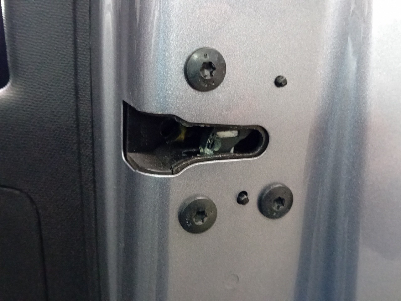 Fechadura / fecho porta frente direito