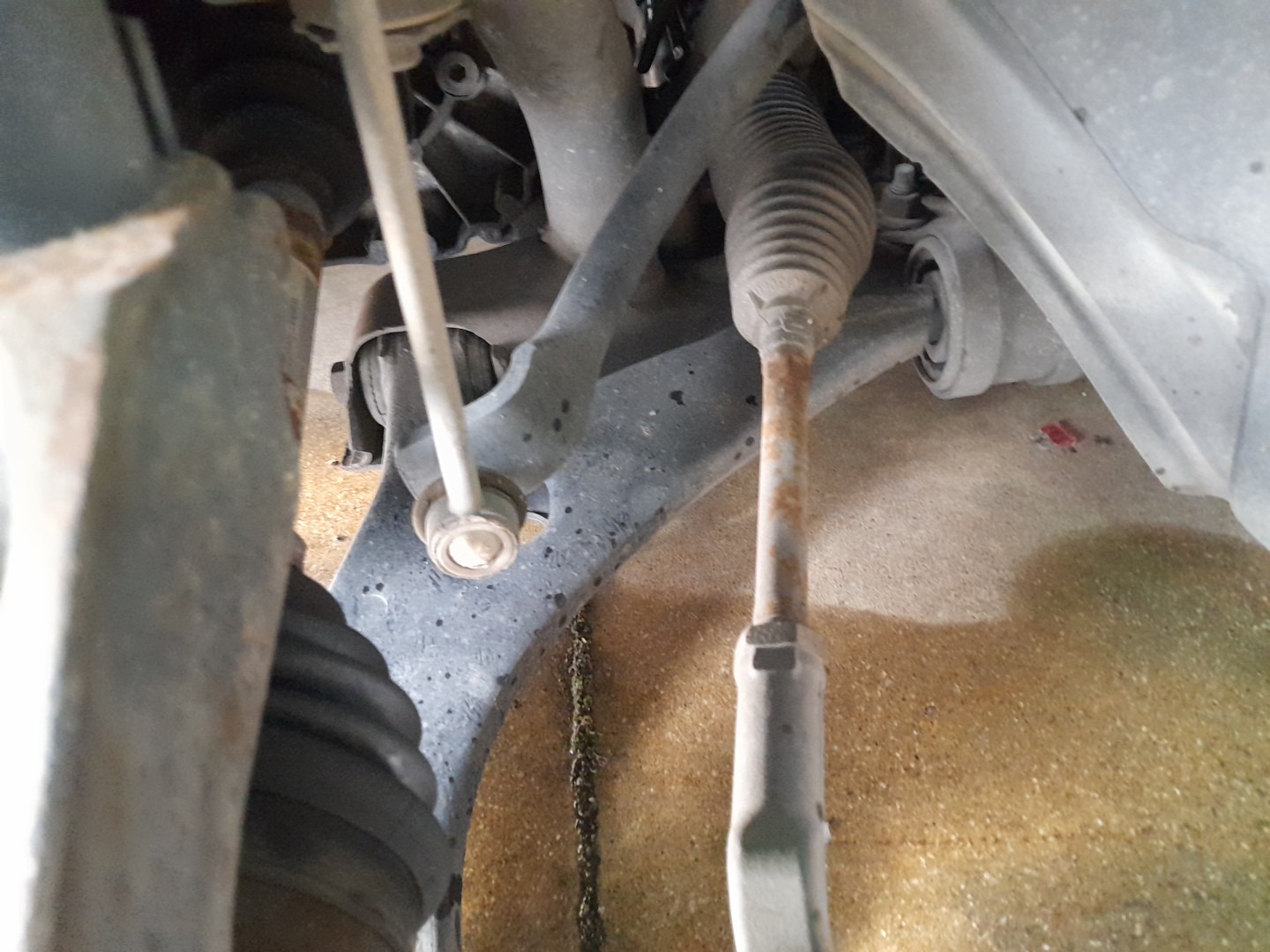 Left front suspension arm
