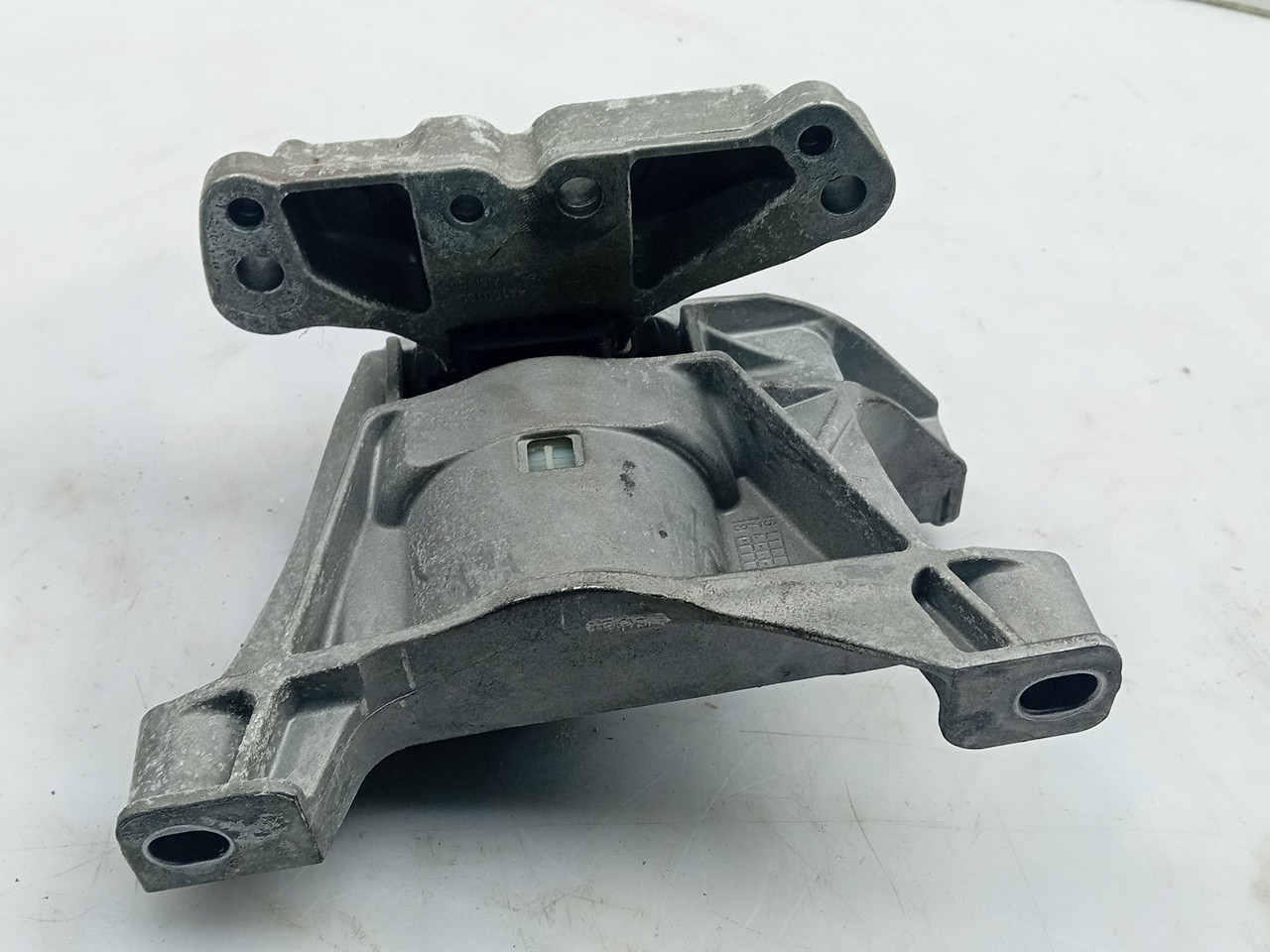 Engine Mount PEUGEOT 308 SW II Van (LC_) Imagem-1
