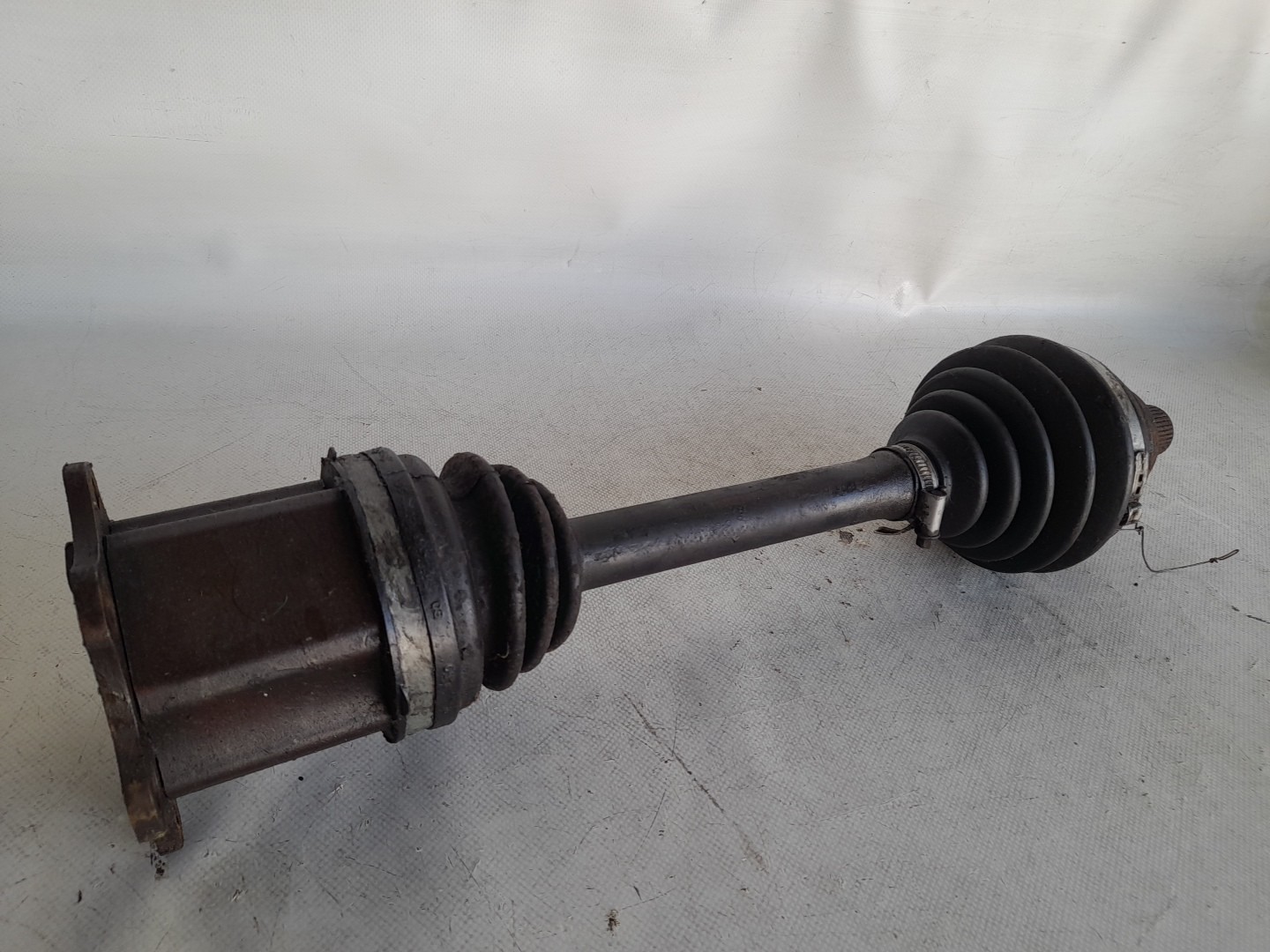 Transmission avant gauche
