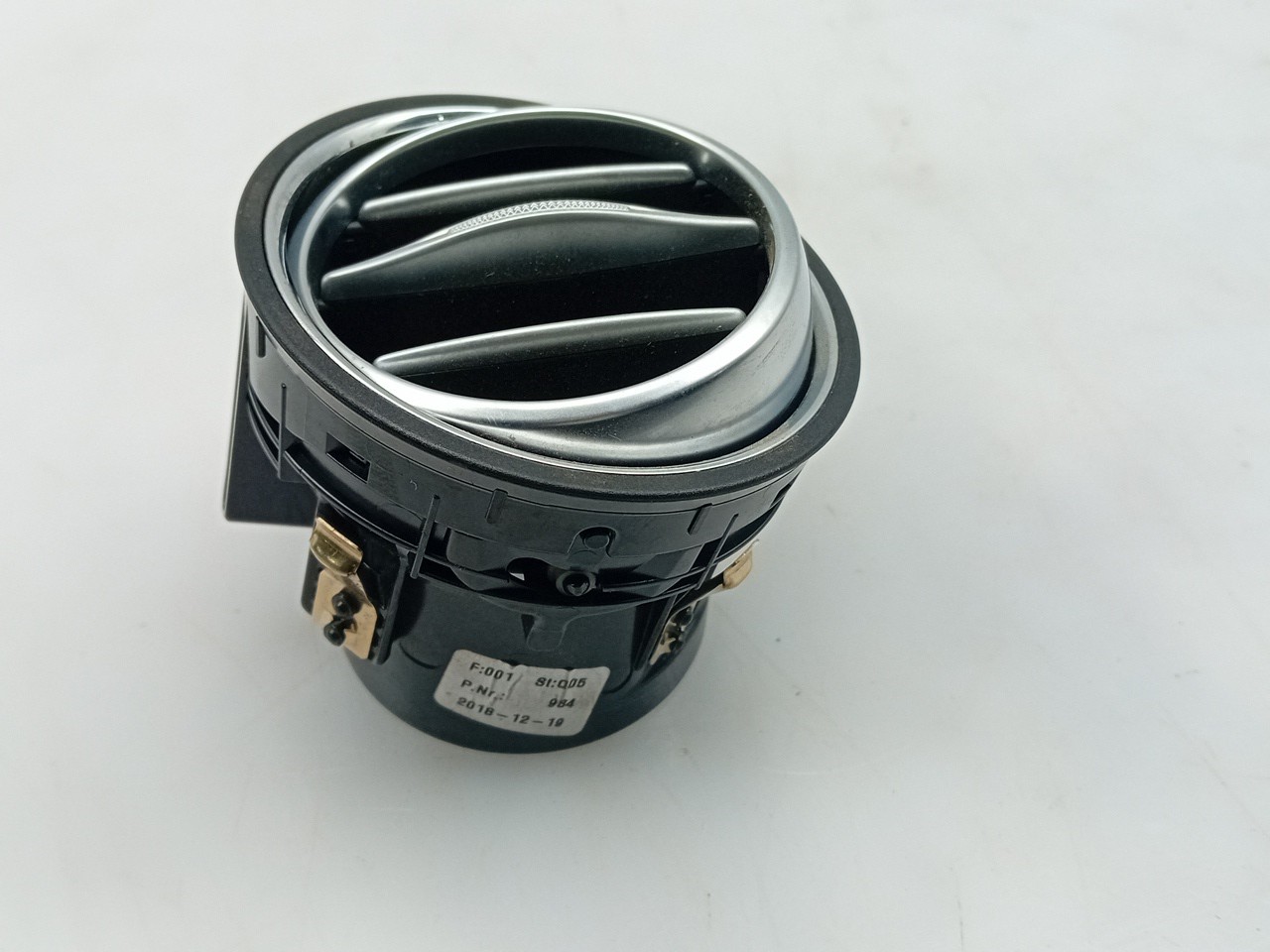 Diffuseur / sortie d’air MERCEDES-BENZ Classe S (W222, V222, X222) Imagem-1