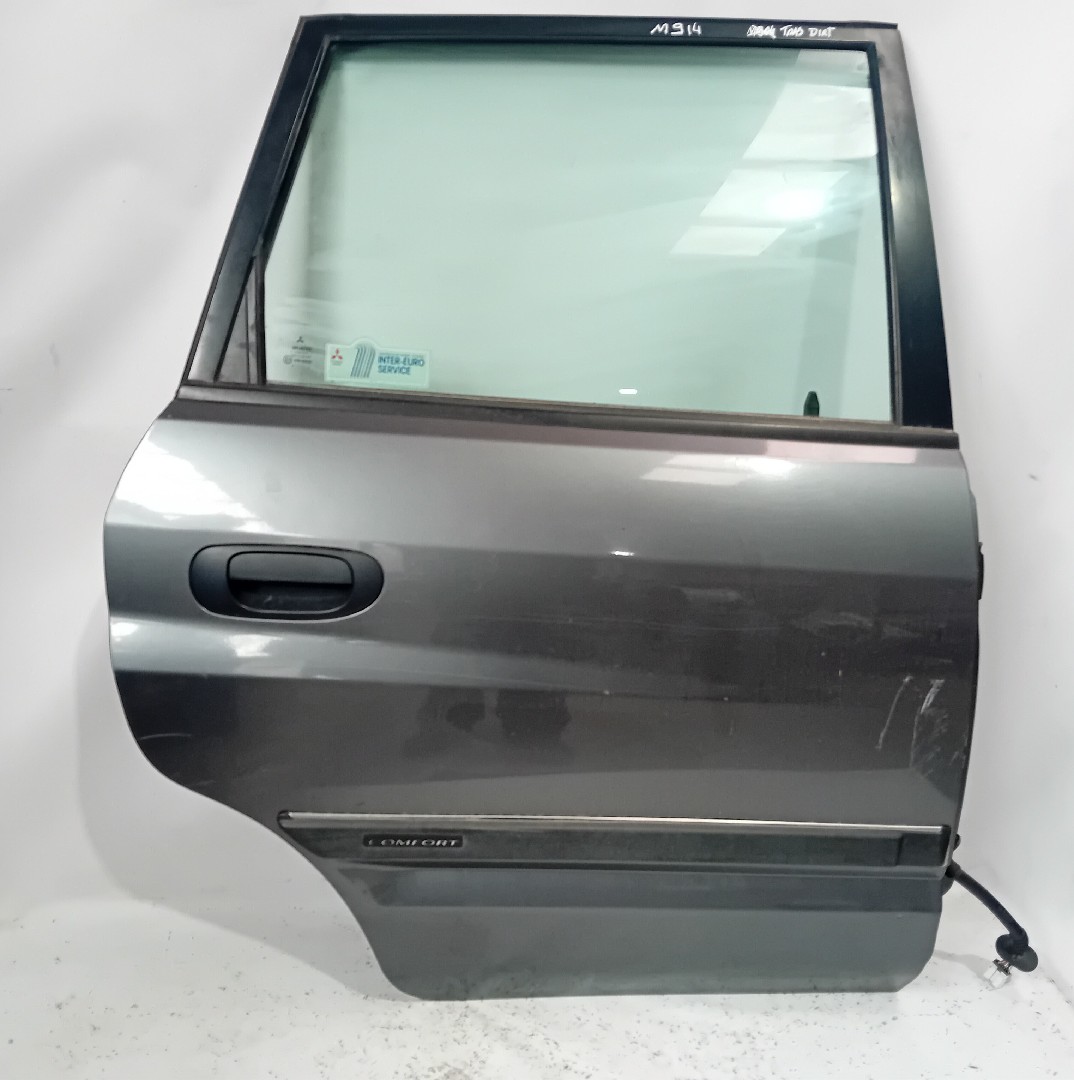 Right rear door