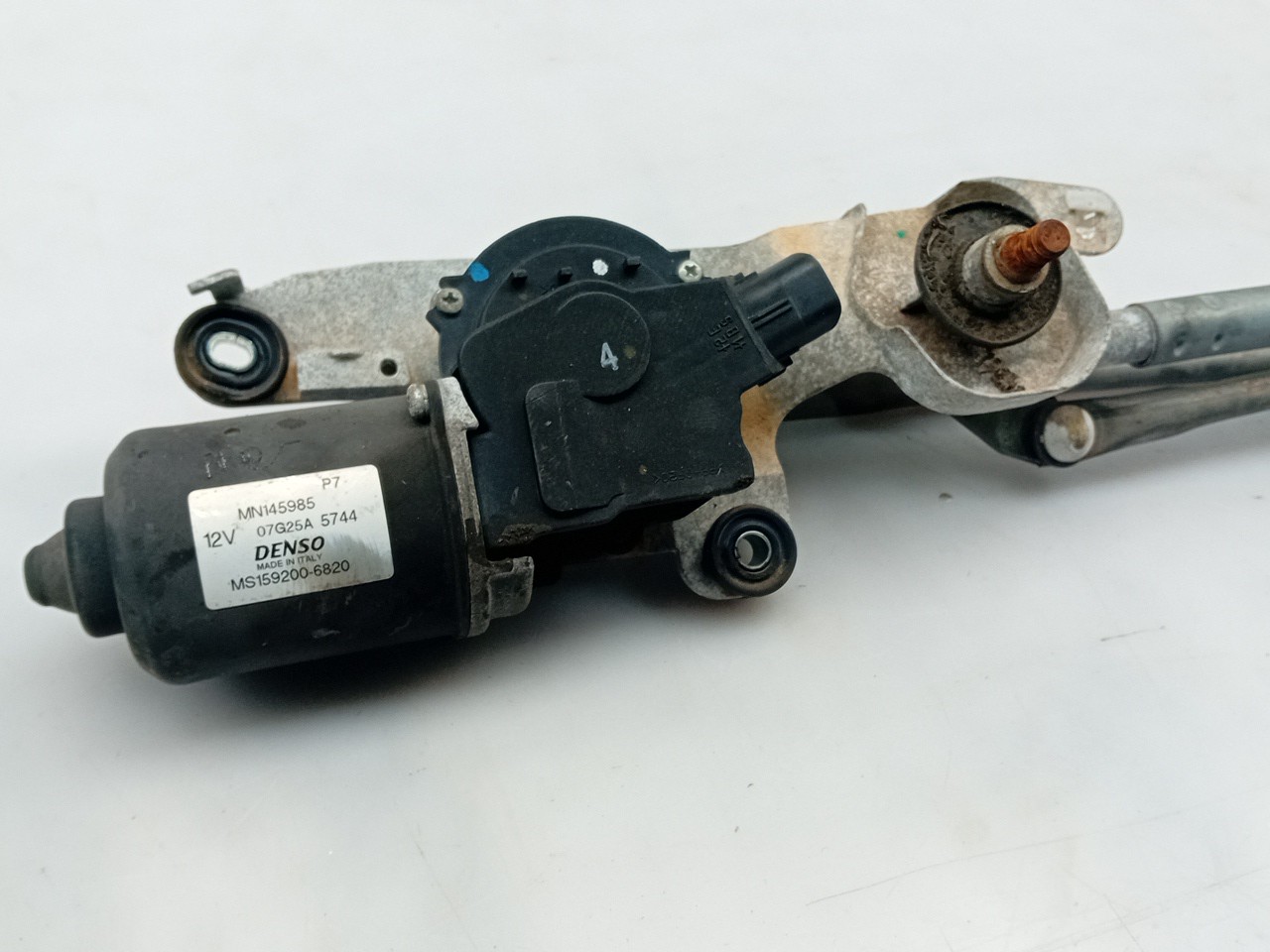 Motor limpa vidros frente MITSUBISHI Colt VI (Z3_A, Z2_A) Imagem-1