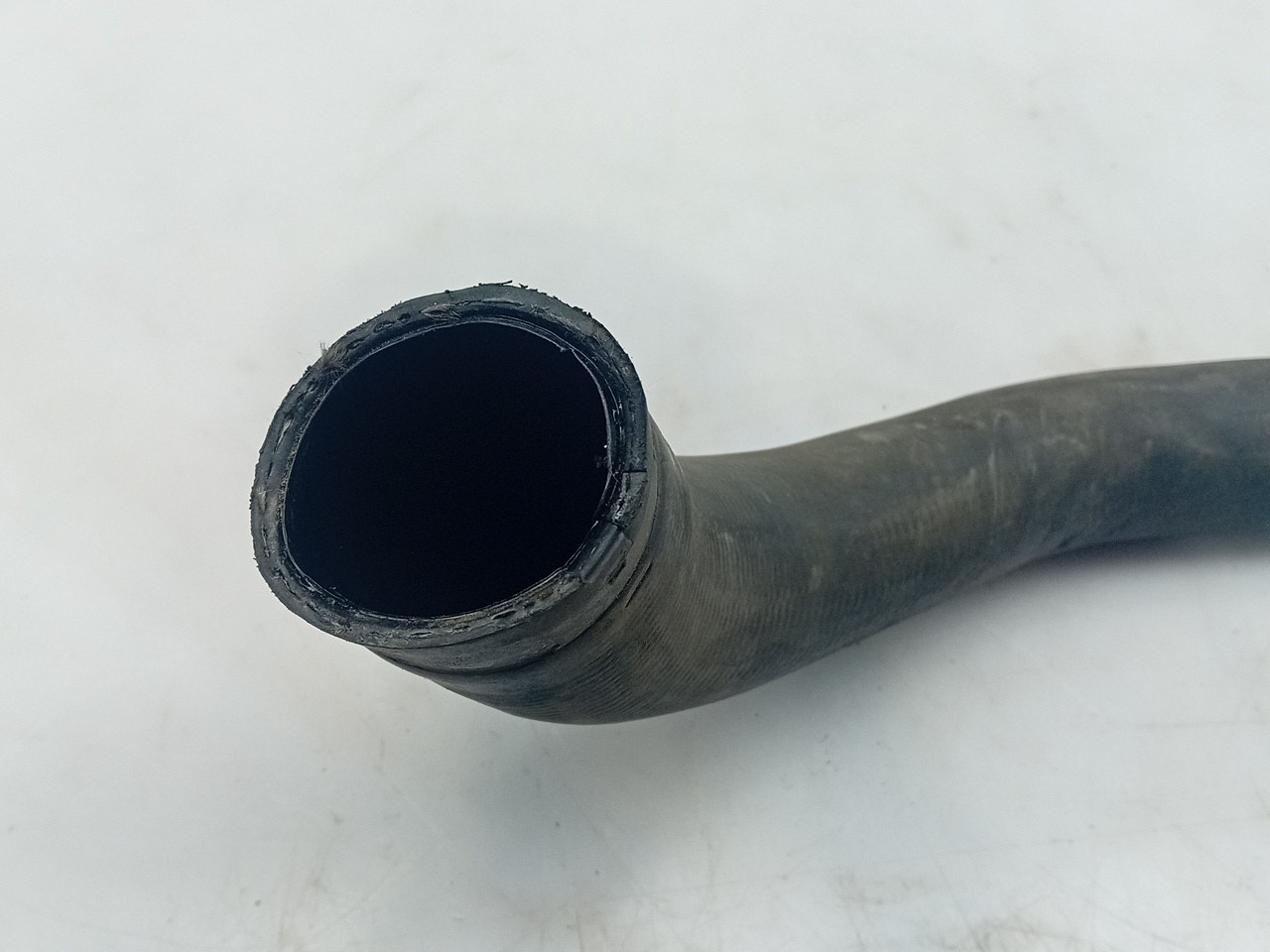 Intercooler pipe PEUGEOT 308 SW II Van (LC_) Imagem-1