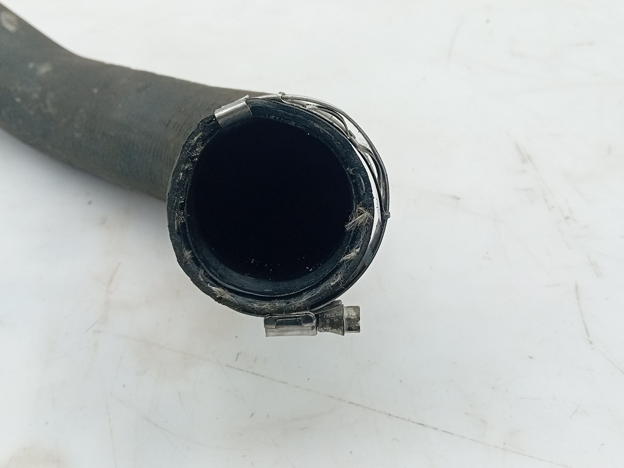 Intercooler pipe PEUGEOT 308 SW II Van (LC_) Imagem-1