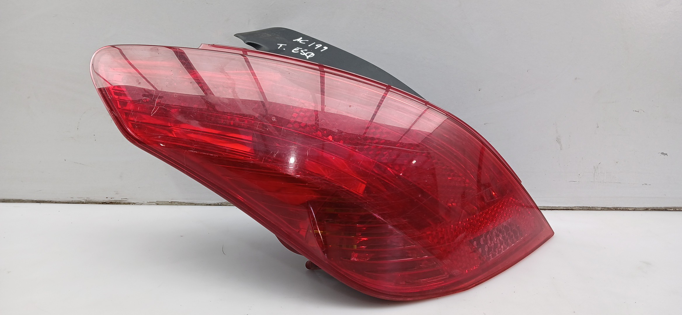 Left Tail light PEUGEOT 308 (4A_, 4C_) Imagem-1