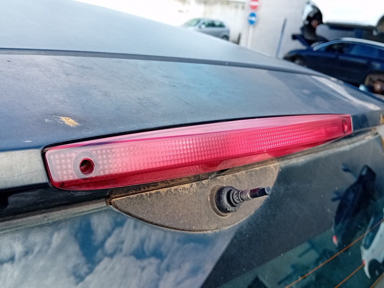 Additional stop light / 3rd stop light