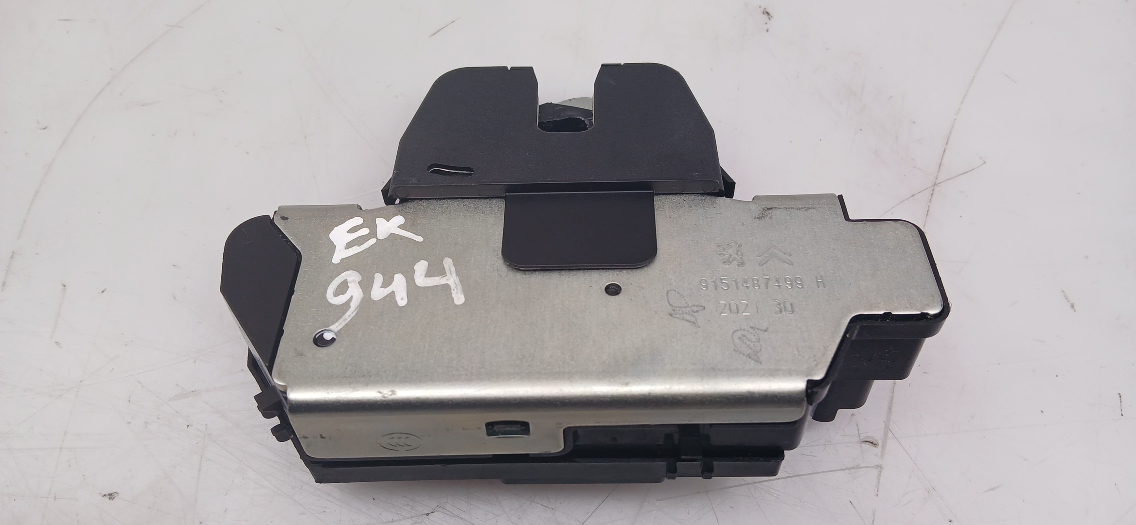 Fechadura / fecho da mala PEUGEOT 2008 II (U_) Imagem-1