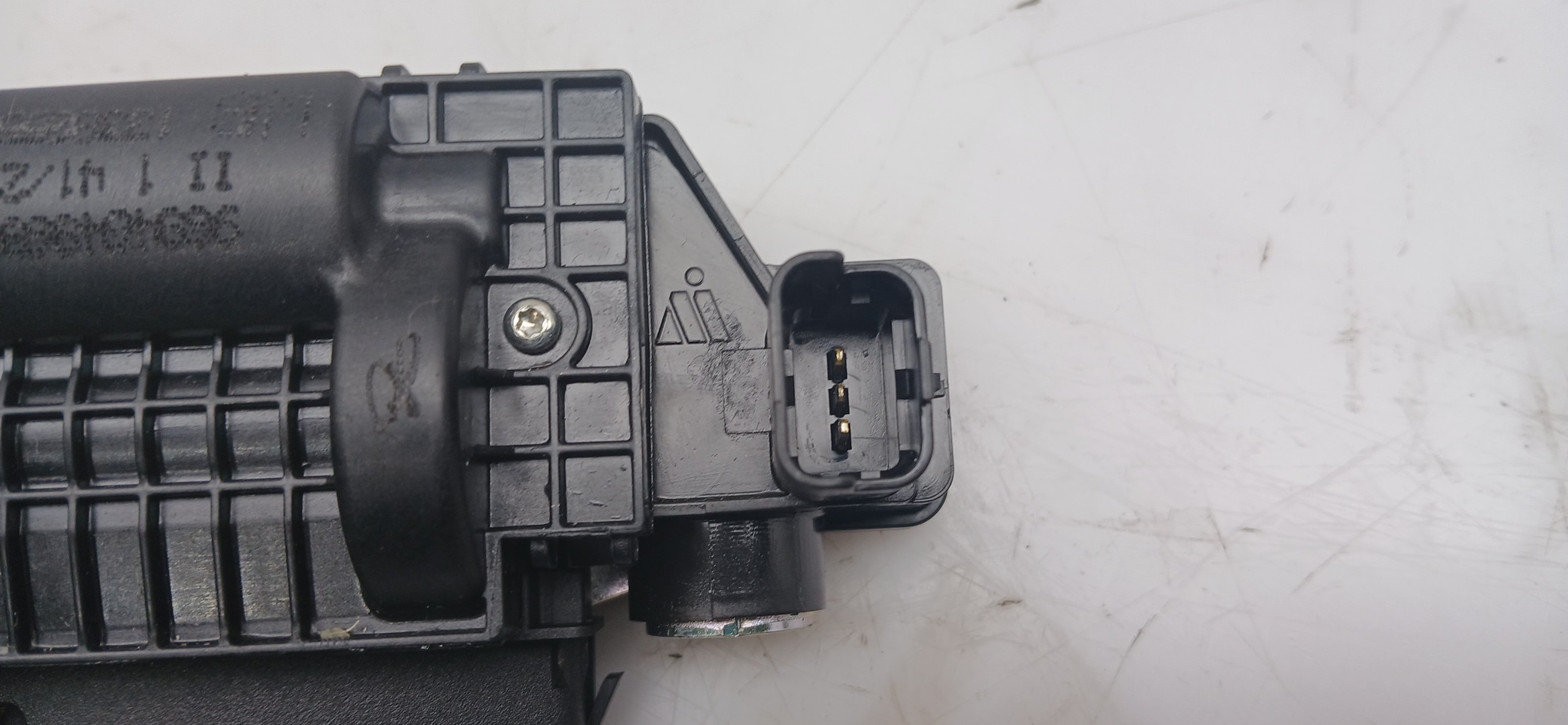 Fechadura / fecho da mala PEUGEOT 2008 II (U_) Imagem-2