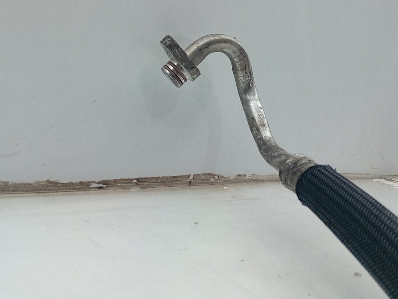 AC pipe CITROËN C4 III Imagem-1