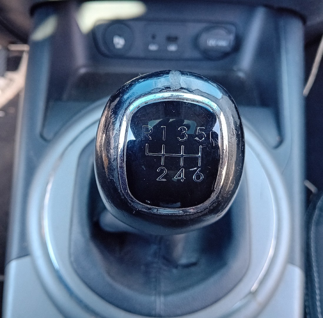 Pomo / fuelle de cambios KIA Sportage (SL) Imagem-1