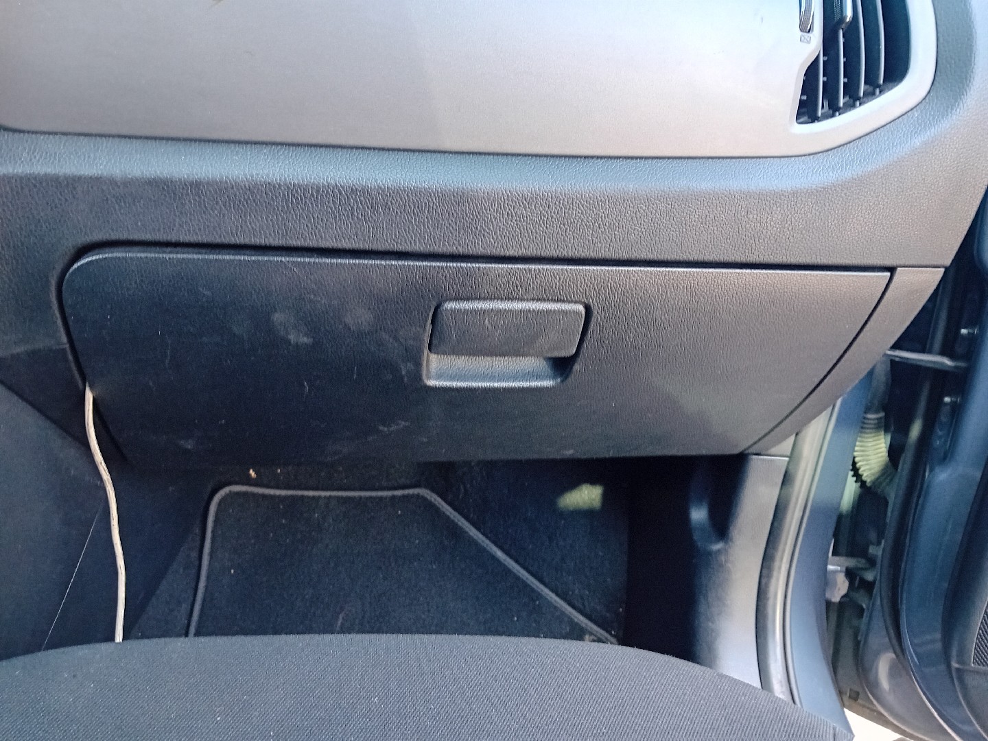 Glove Box / Compartment
