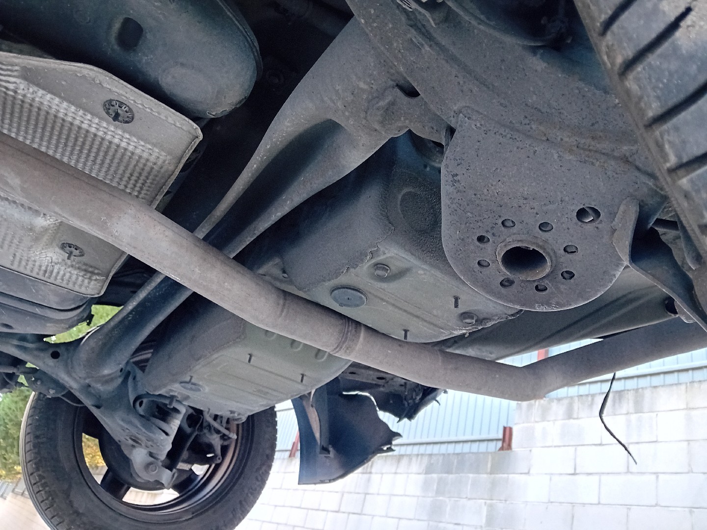 Eje trasero con discos OPEL Astra K Imagem-1