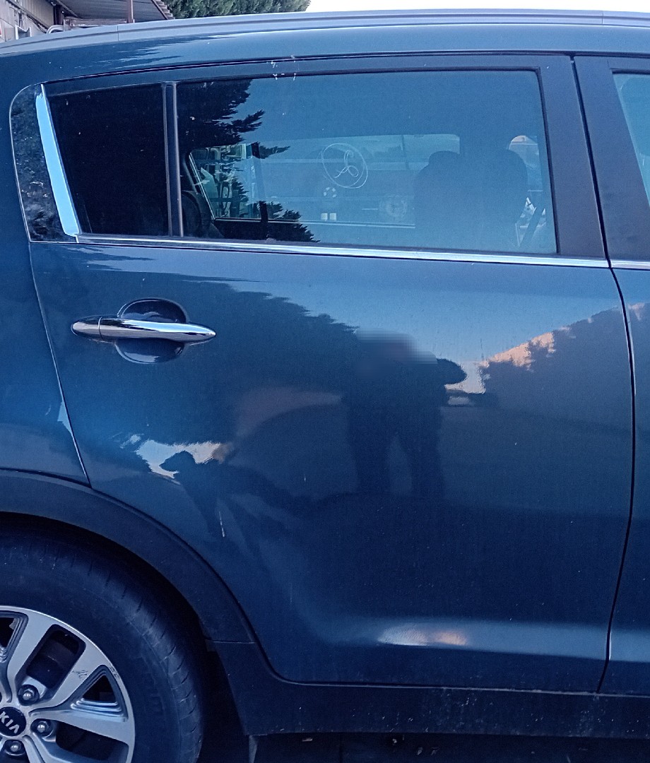 Right rear door