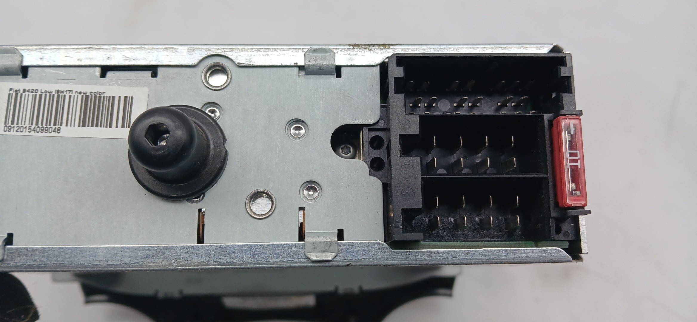 Radio / autorradio FORD Ka (RU8) Imagem-2
