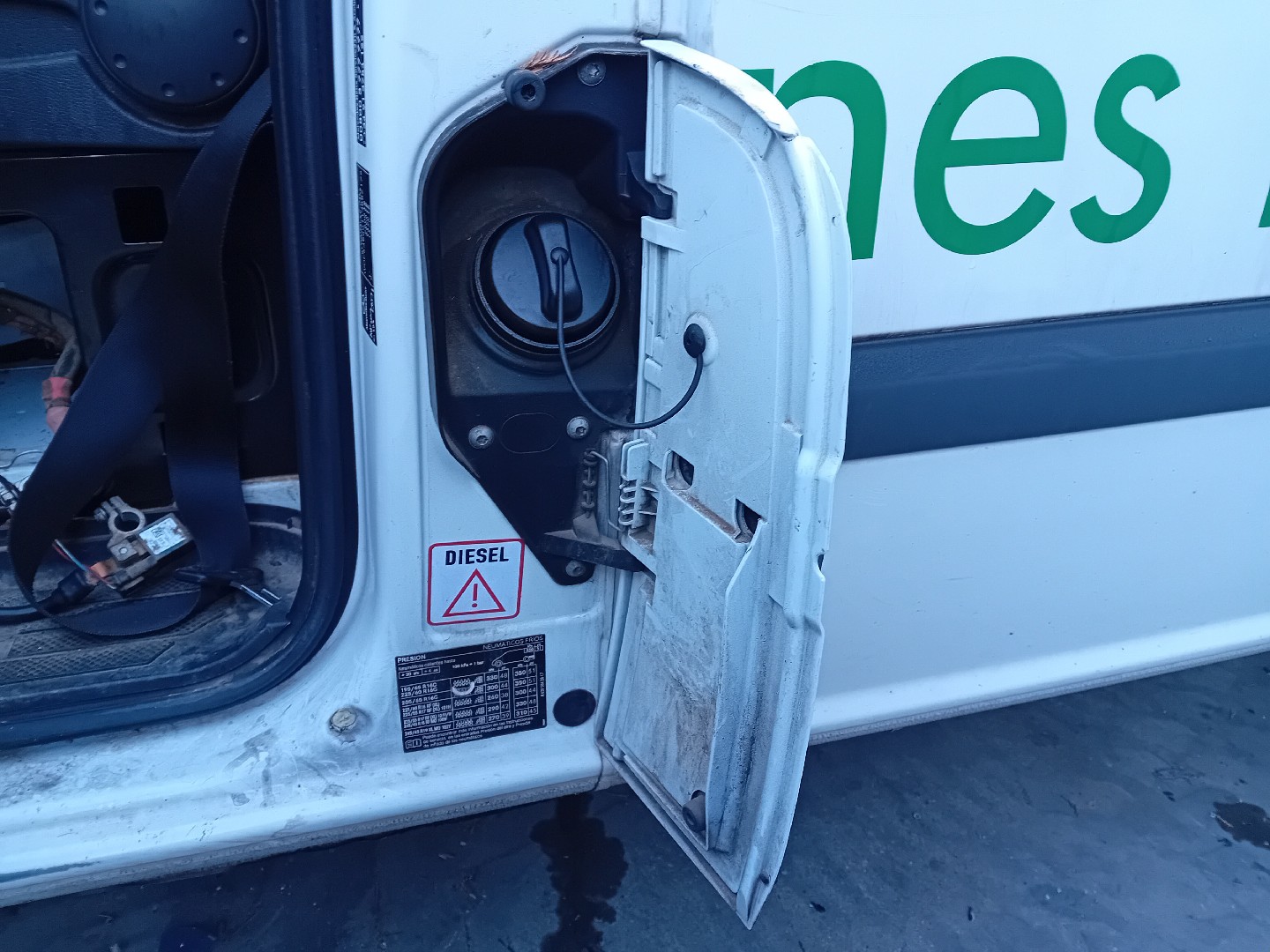 Tapa exterior combustible MERCEDES-BENZ Vito / Vito Combi (W639) Imagem-1