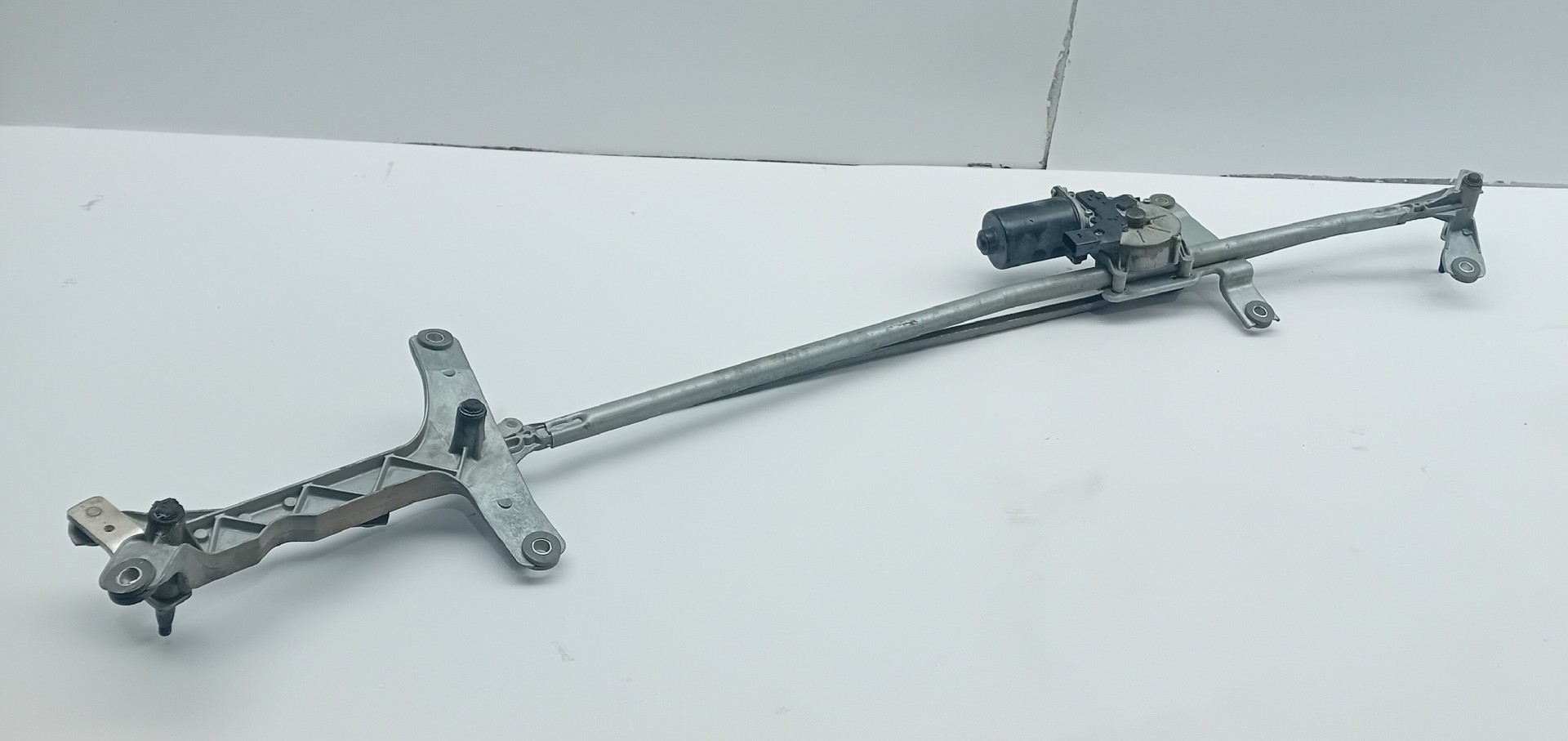 Front Wiper Motor