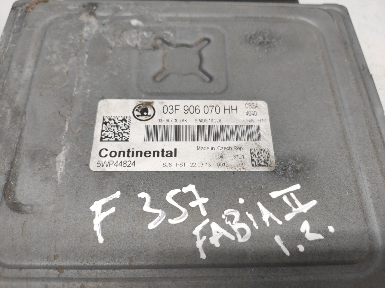 Centralina motor / ECU SKODA Fabia II Hatchback (542, 5J) Imagem-1