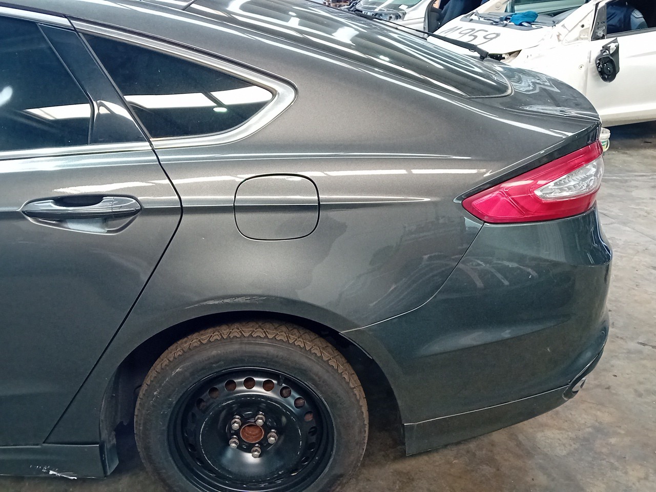Left rear quarter panel FORD Mondeo V Hatchback Imagem-0