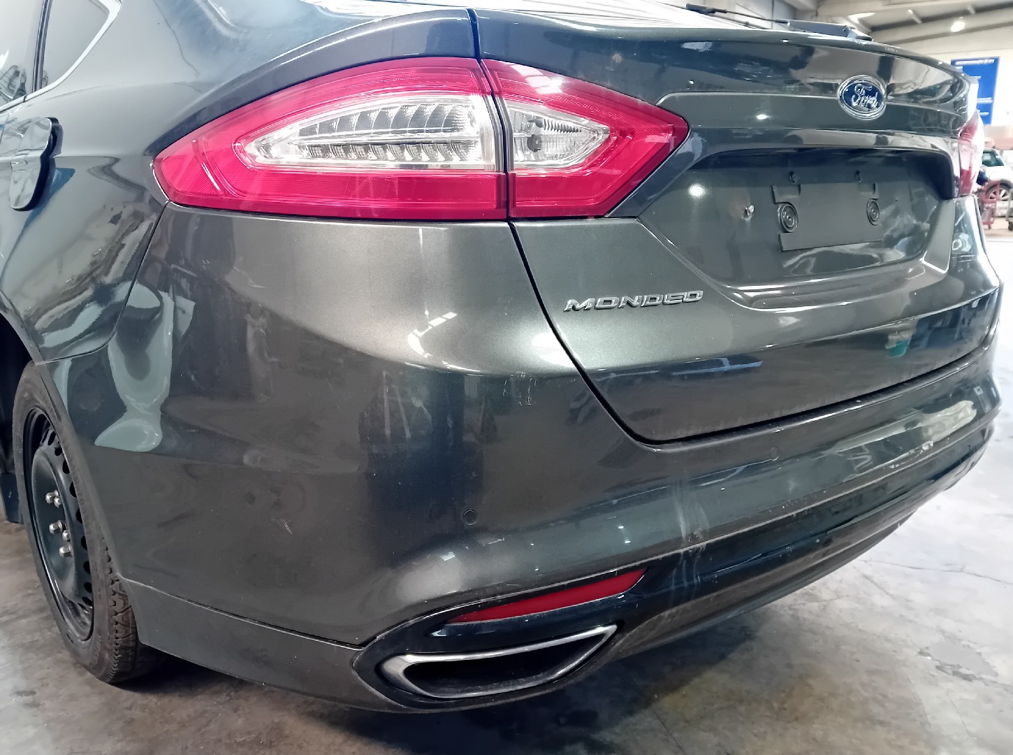 Pare-chocs arrière FORD Mondeo V Hatchback Imagem-1