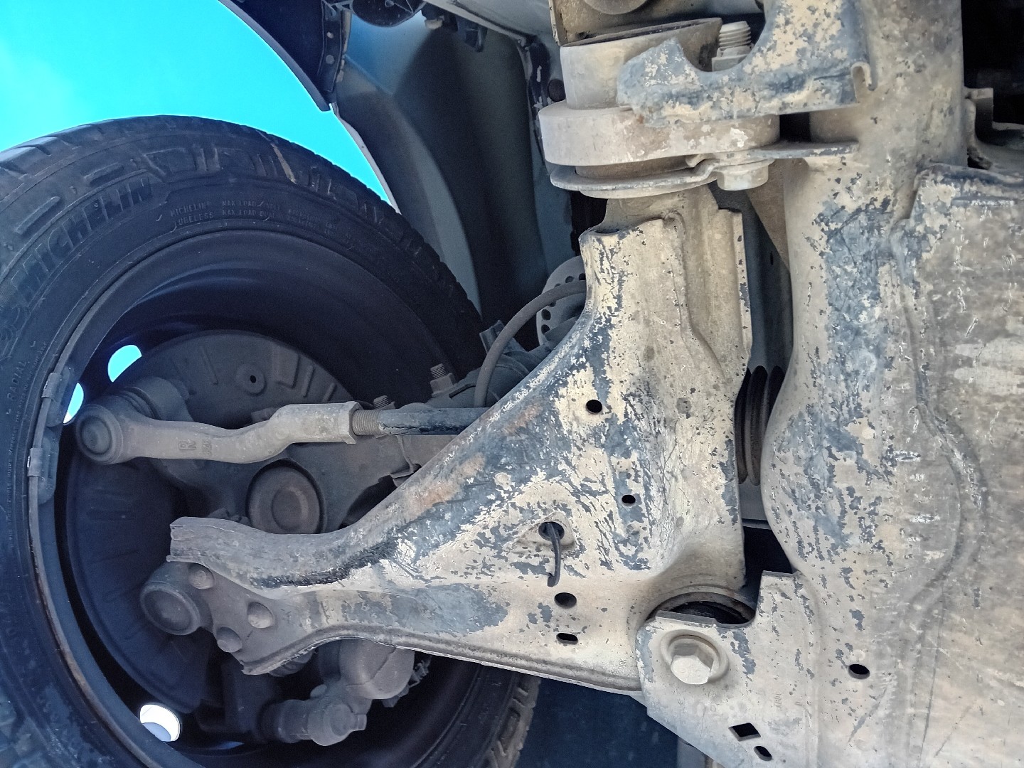 Right front suspension arm
