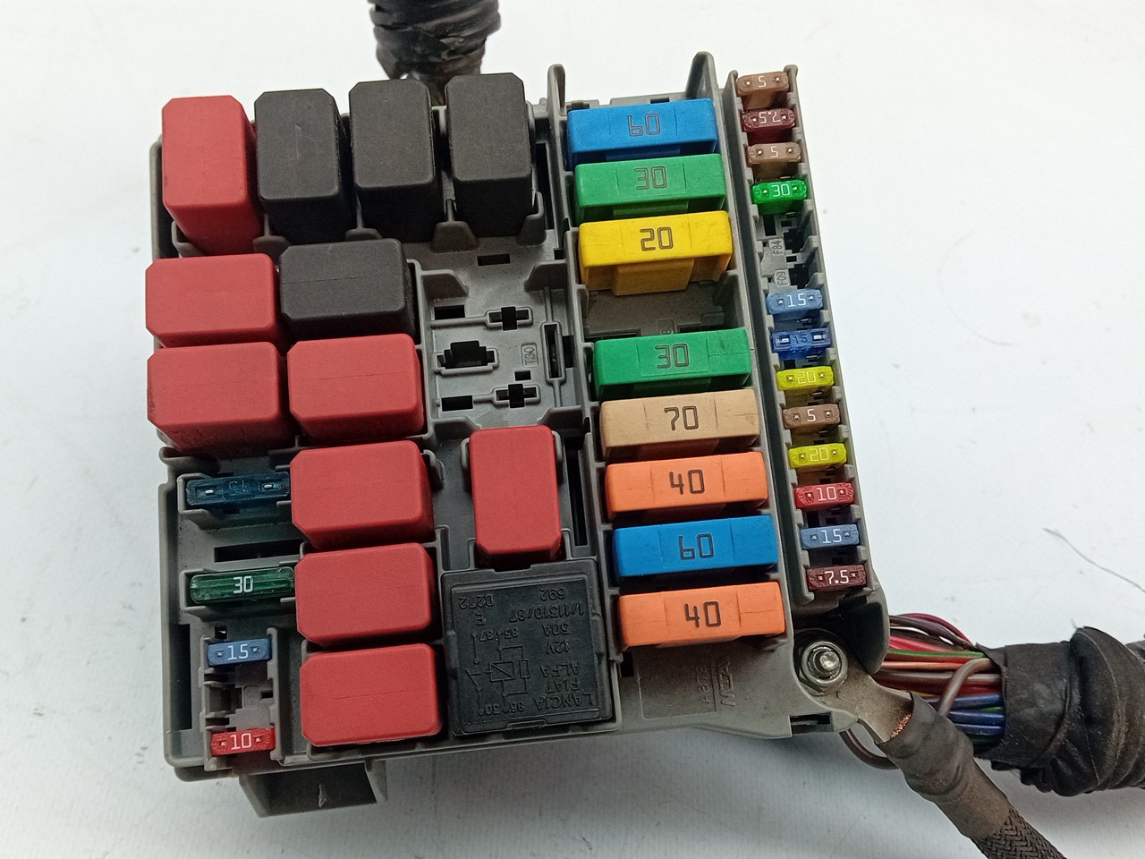 Fuse box / SAM / BSI FIAT 500 C (312_) Imagem-1