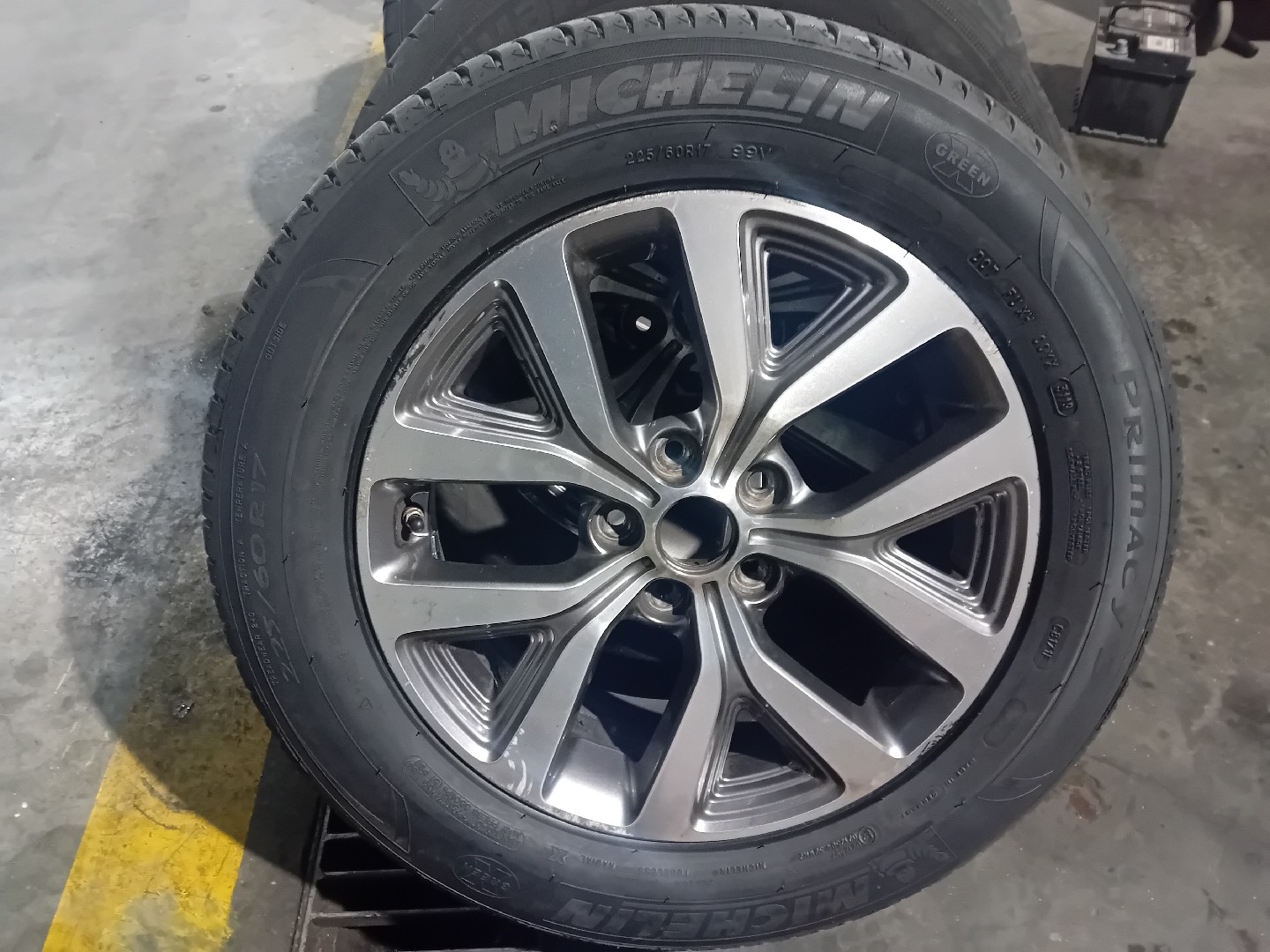Cerchio Anteriore Sinistro KIA Sportage (SL) Imagem-0