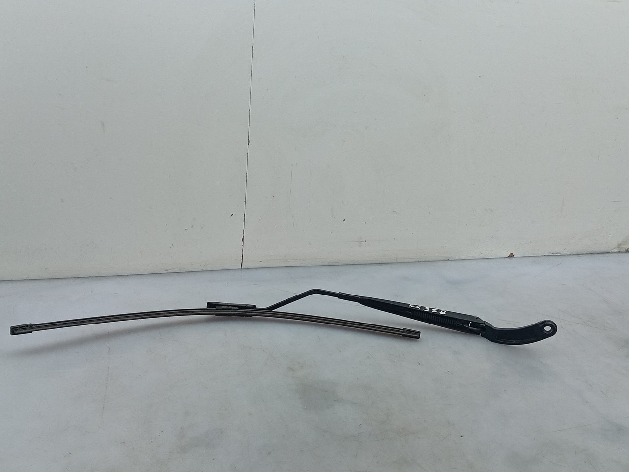 Windscreen wiper arm Right front RENAULT Clio IV Grandtour (KH_) Imagem-1
