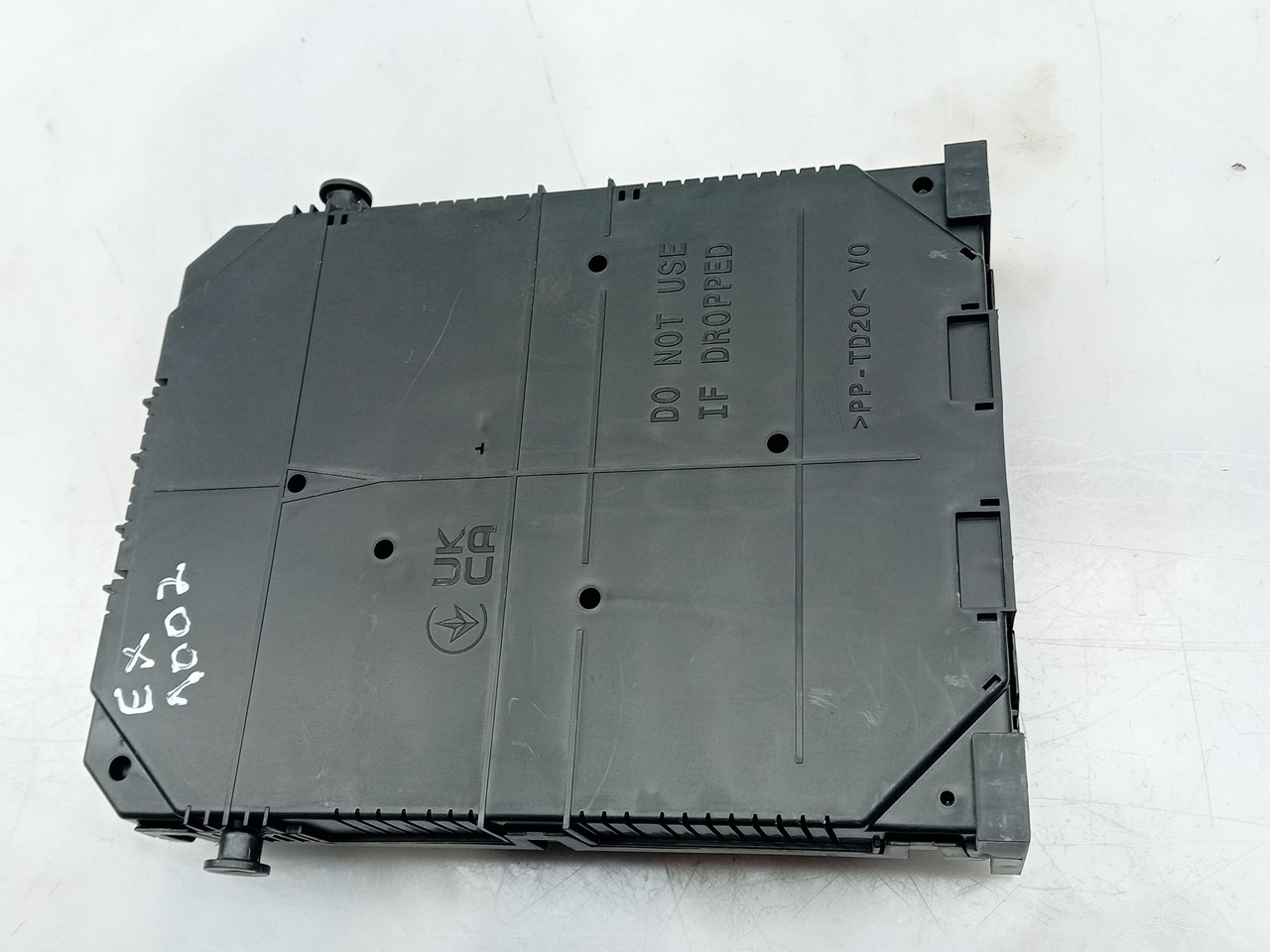 Fuse box / SAM / BSI PEUGEOT 208 II Imagem-1