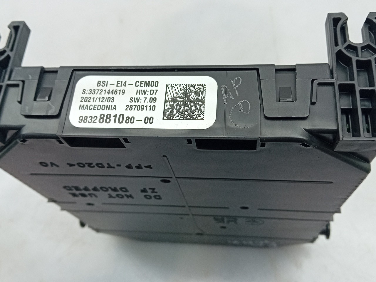 Fuse box / SAM / BSI PEUGEOT 208 II Imagem-2