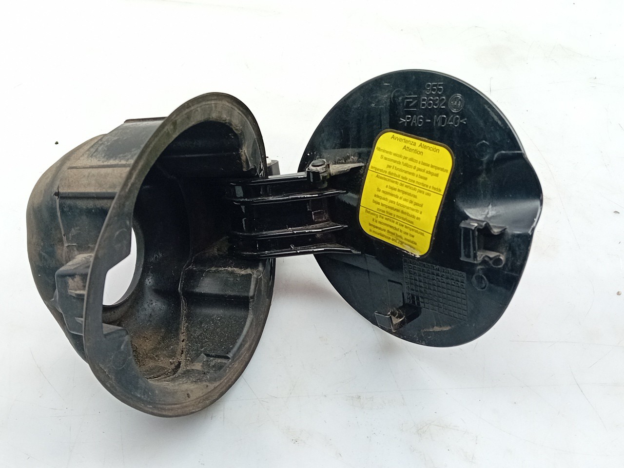 Bouchon/Volet De Trappe De Réservoir à Carburant  ALFA ROMEO Mito (955_) Imagem-1