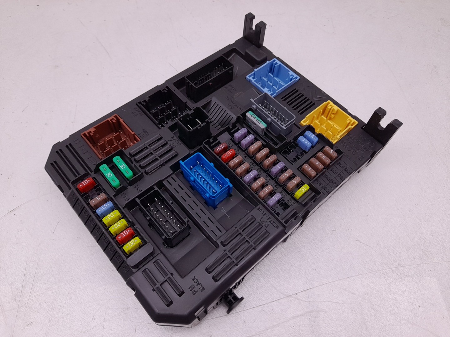 Fuse box / SAM / BSI CITROËN C3 Aircross II (2R_, 2C_) Imagem-1