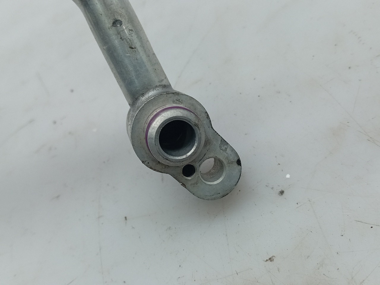 AC pipe SKODA Fabia II Hatchback (542, 5J) Imagem-1