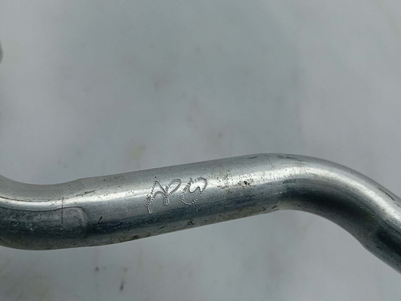 AC pipe SKODA Fabia II Hatchback (542, 5J) Imagem-3