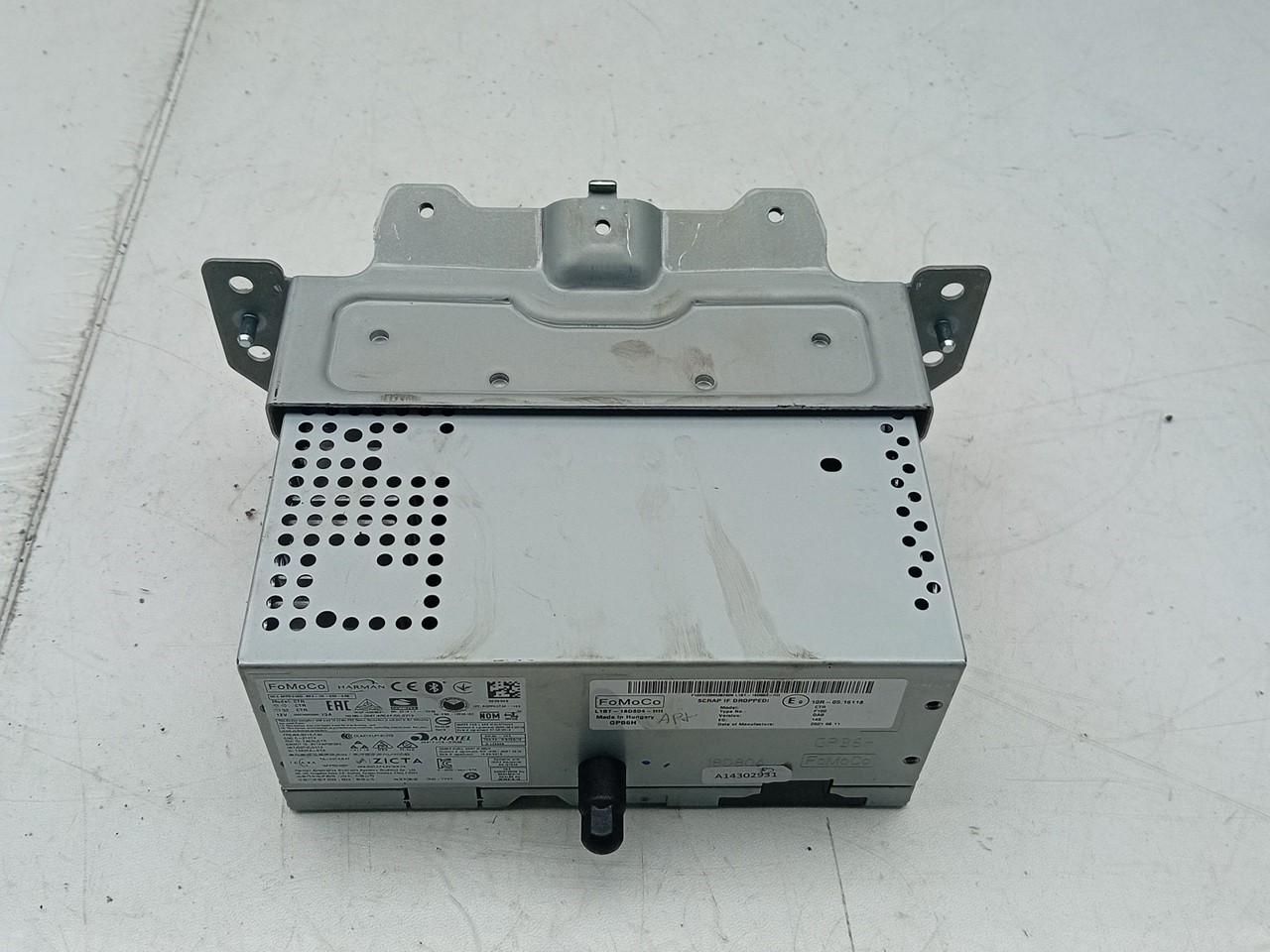 Car radio FORD Puma (J2K, CF7) Imagem-2