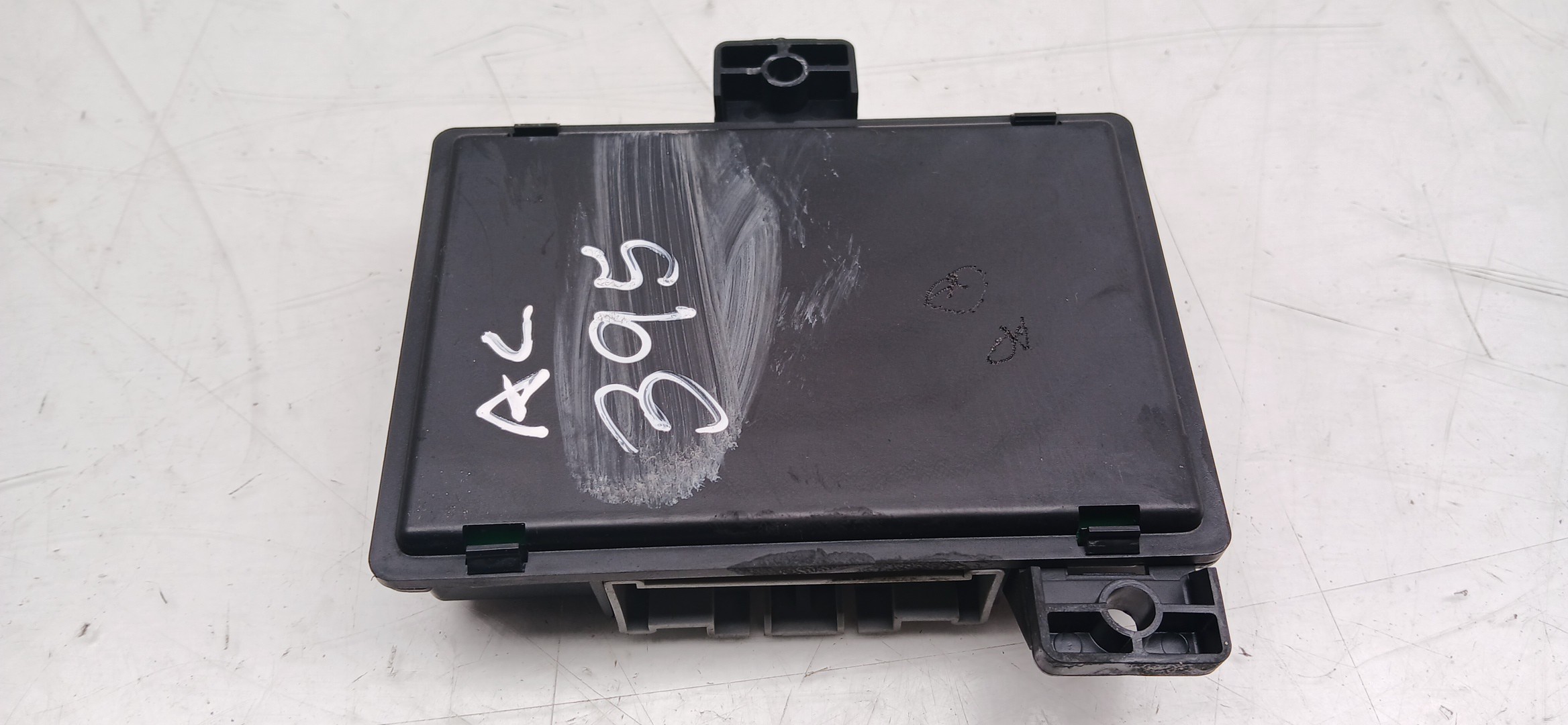 Central locking control unit / Central locking ECU CHRYSLER PT Cruiser (PT_) Imagem-1