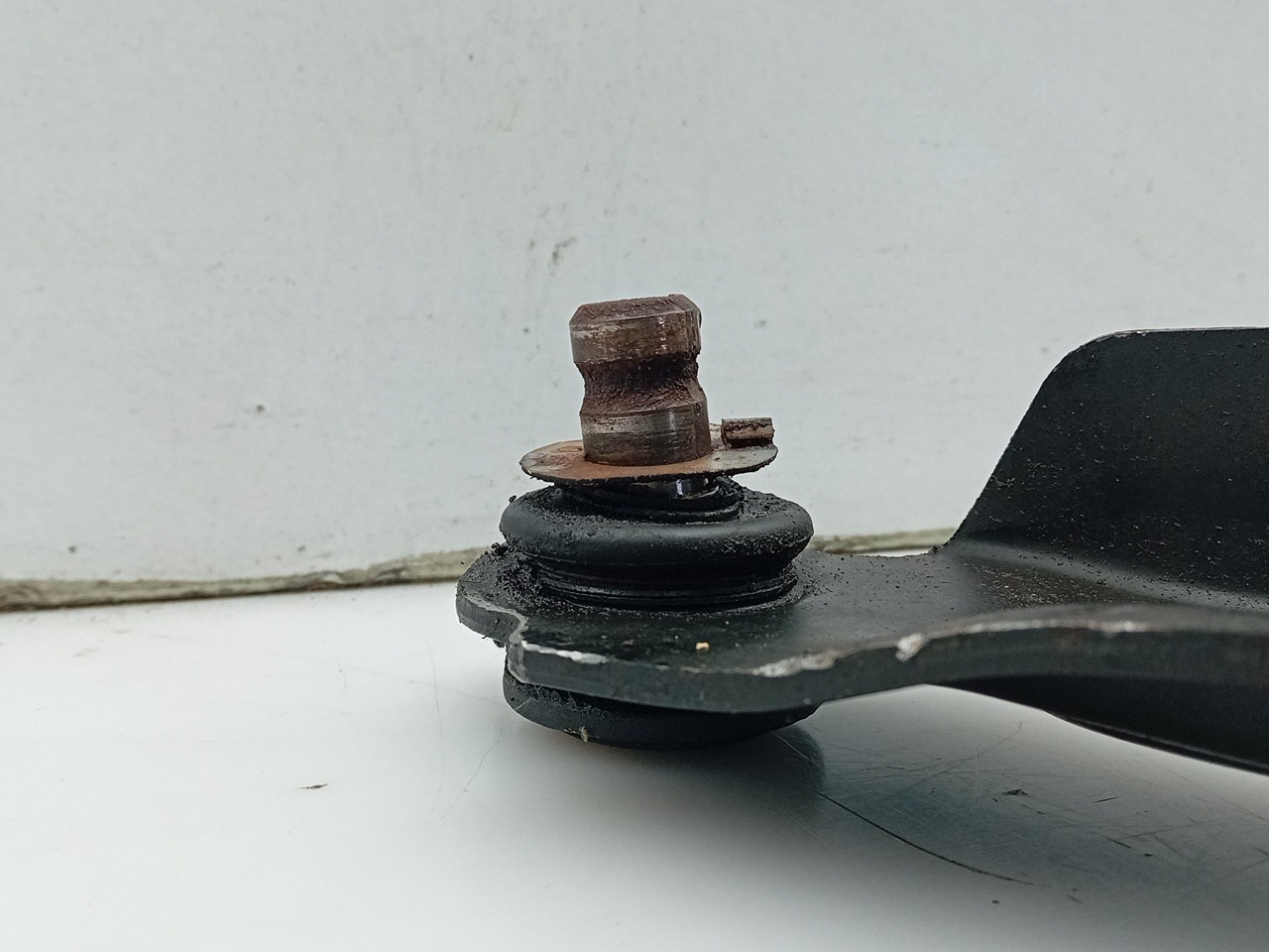 Bras de suspension Avant Droite RENAULT Clio IV (BH_) Imagem-3
