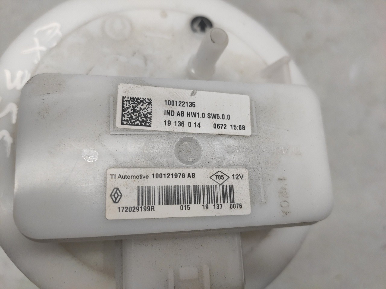 Fuel pump PEUGEOT 208 Imagem-1