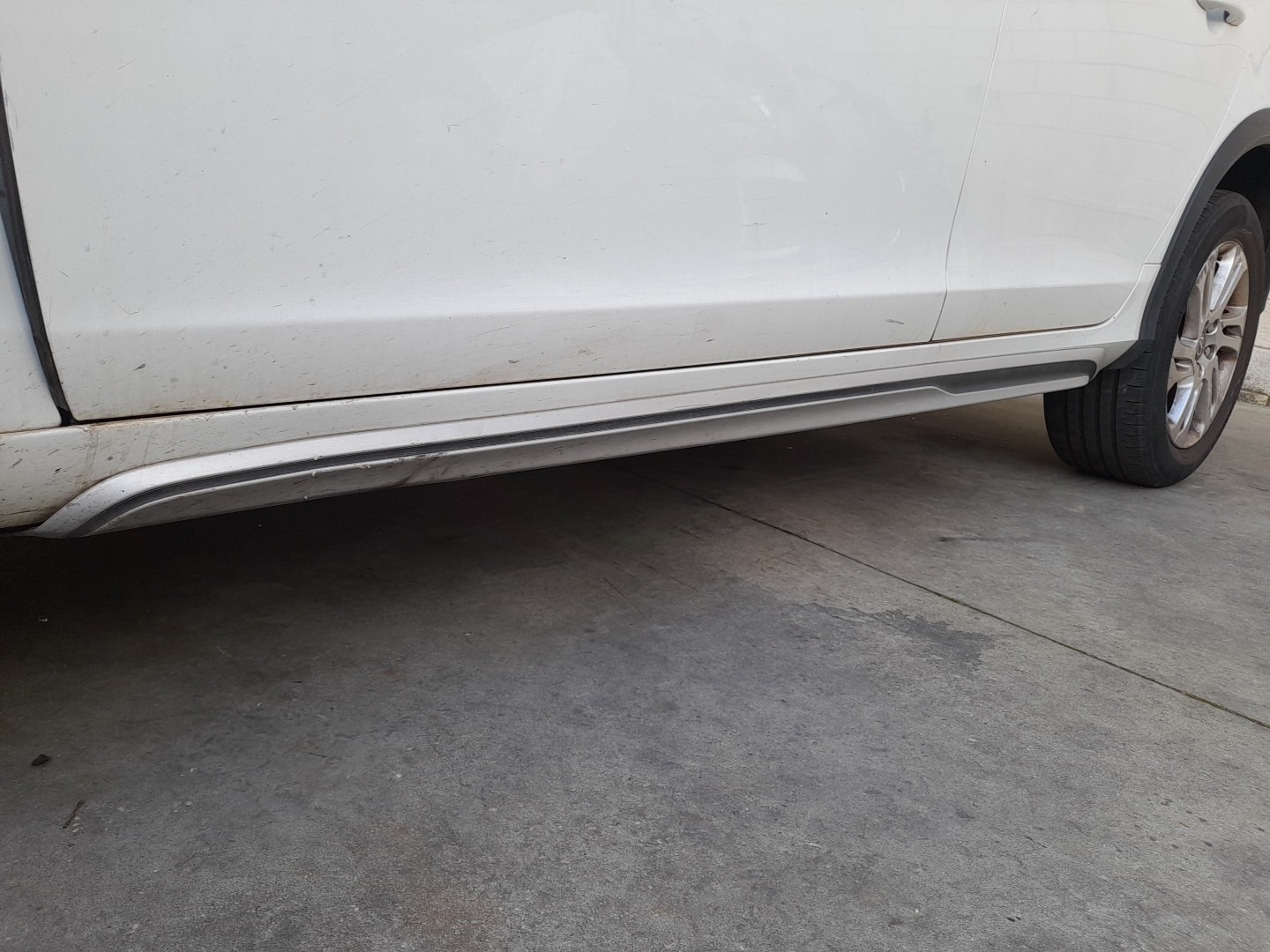 Embaladeira esquerda VOLVO V60 I (155) Imagem-1