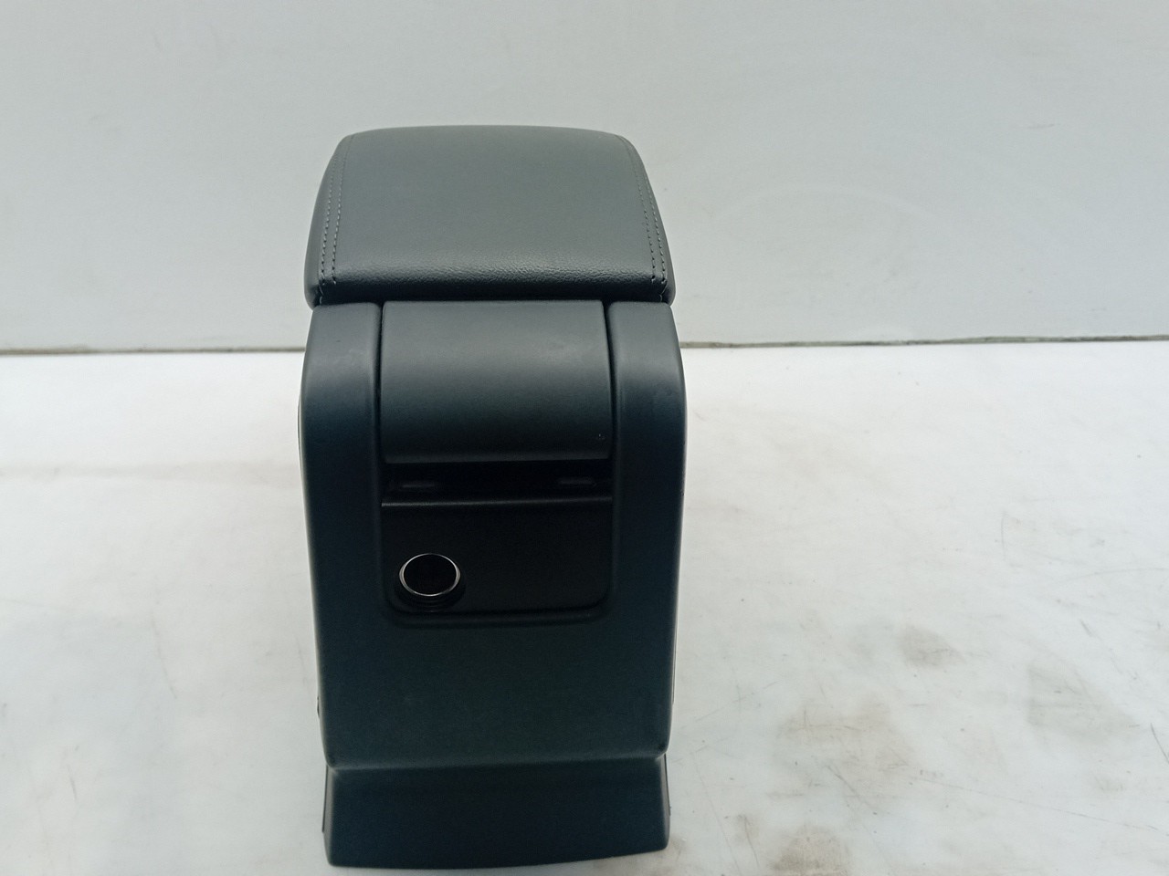 Accoudoir VOLVO V60 I (155) Imagem-1