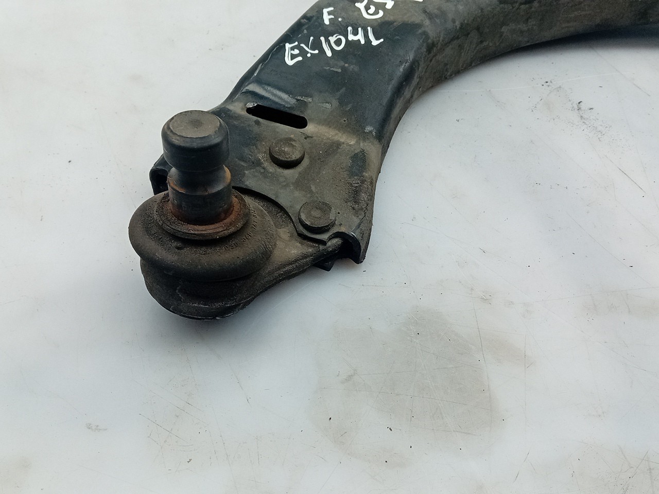 Brazo suspensión delantero izquierdo VOLVO V60 I (155) Imagem-2