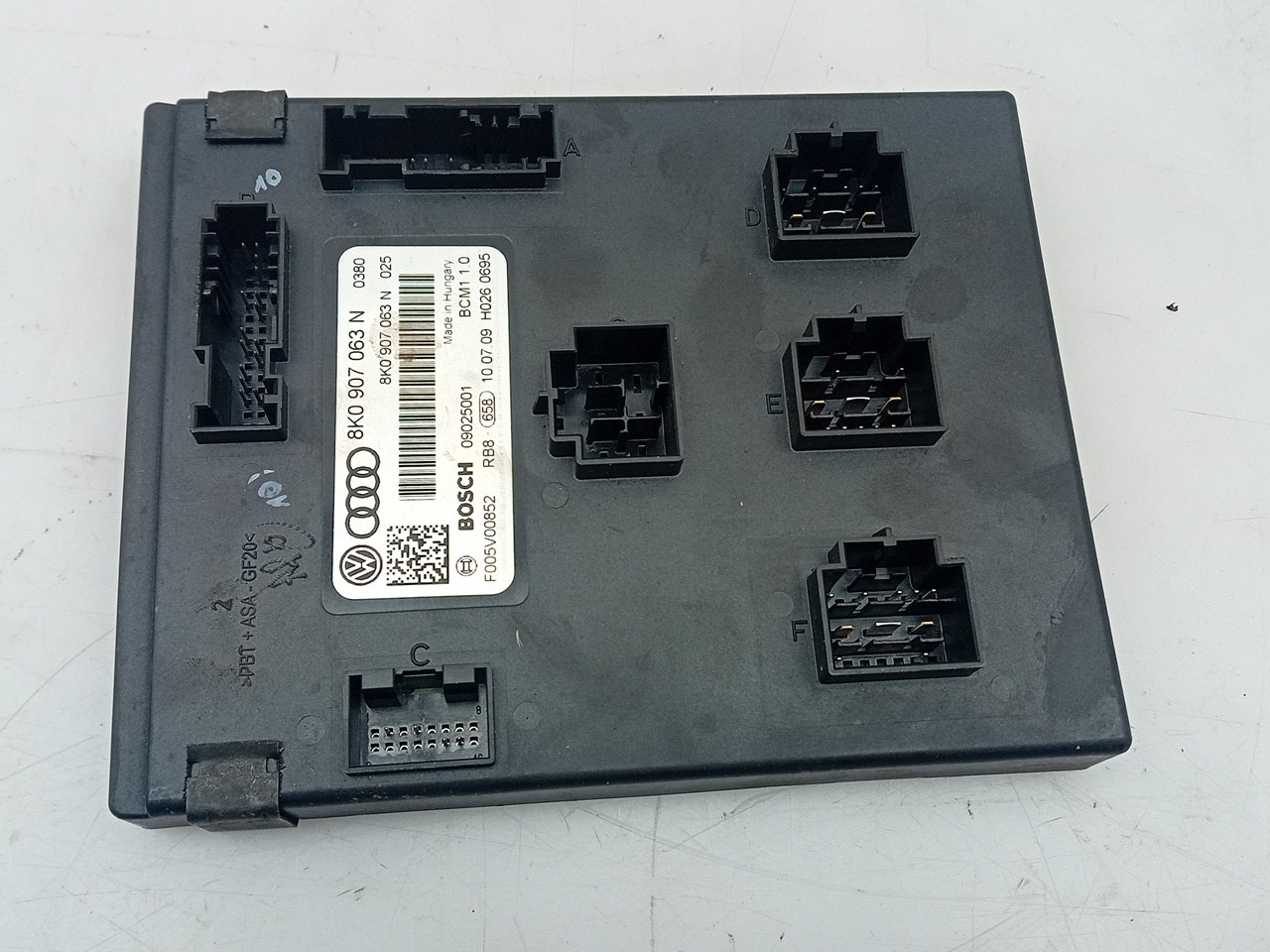 Generic Unit Module AUDI Q5 (8R) Imagem-1
