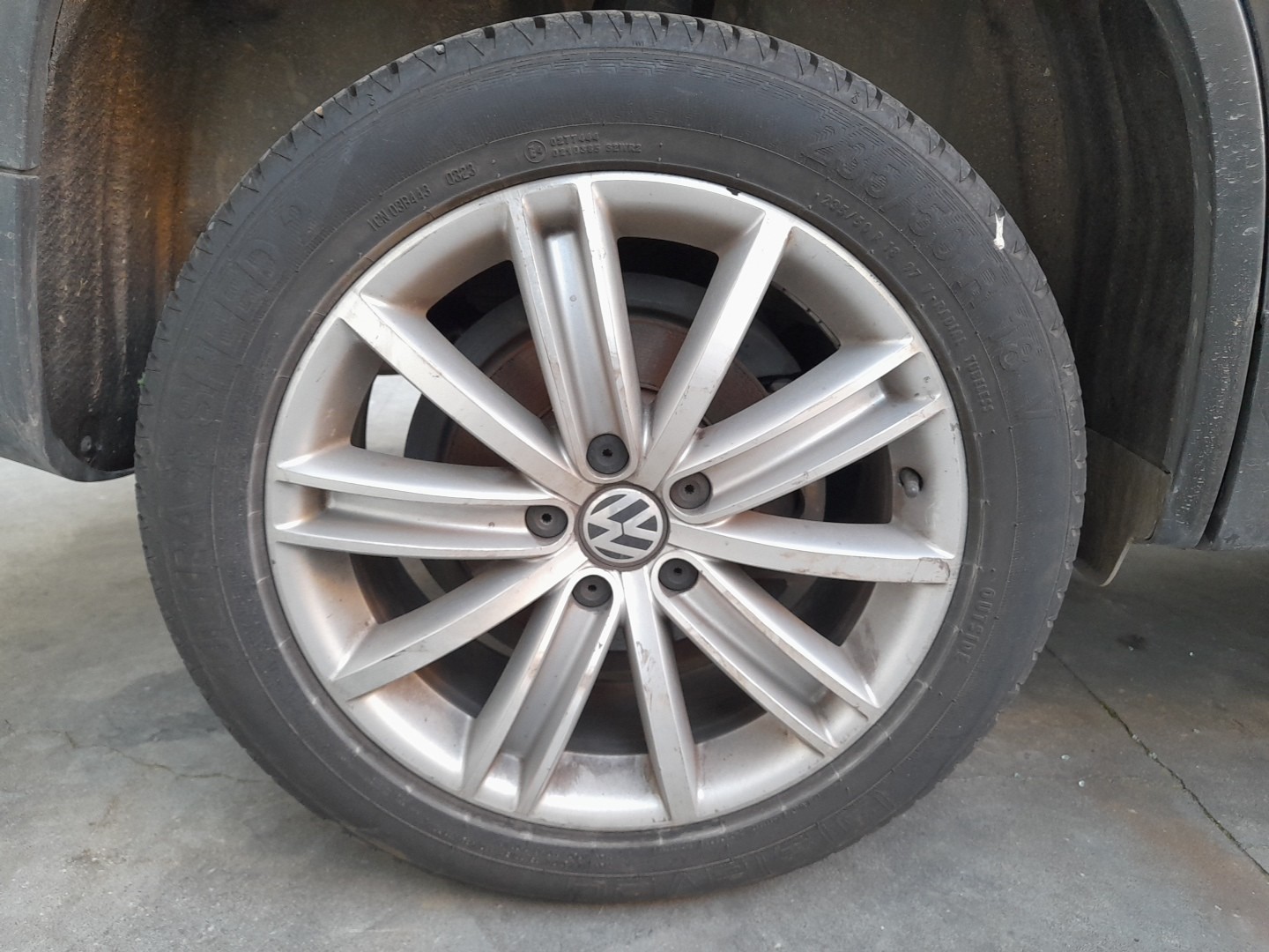 Conjunto de jantes VOLKSWAGEN Tiguan (5N) Imagem-3