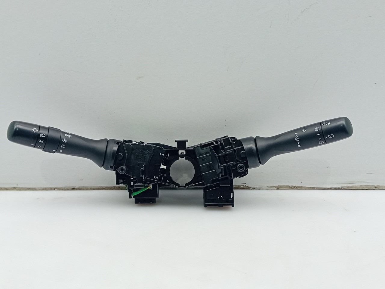 Conjunto / manetes de luzes e limpa vidros