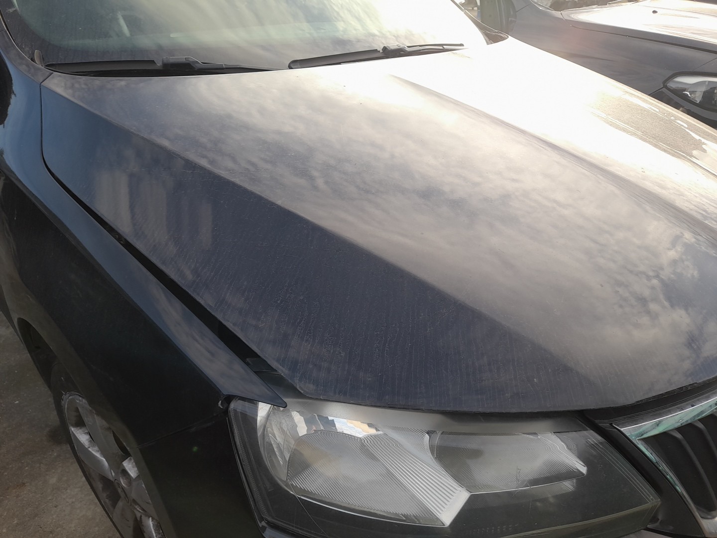 Capot SKODA Rapid Liftback (NH3) Imagem-1