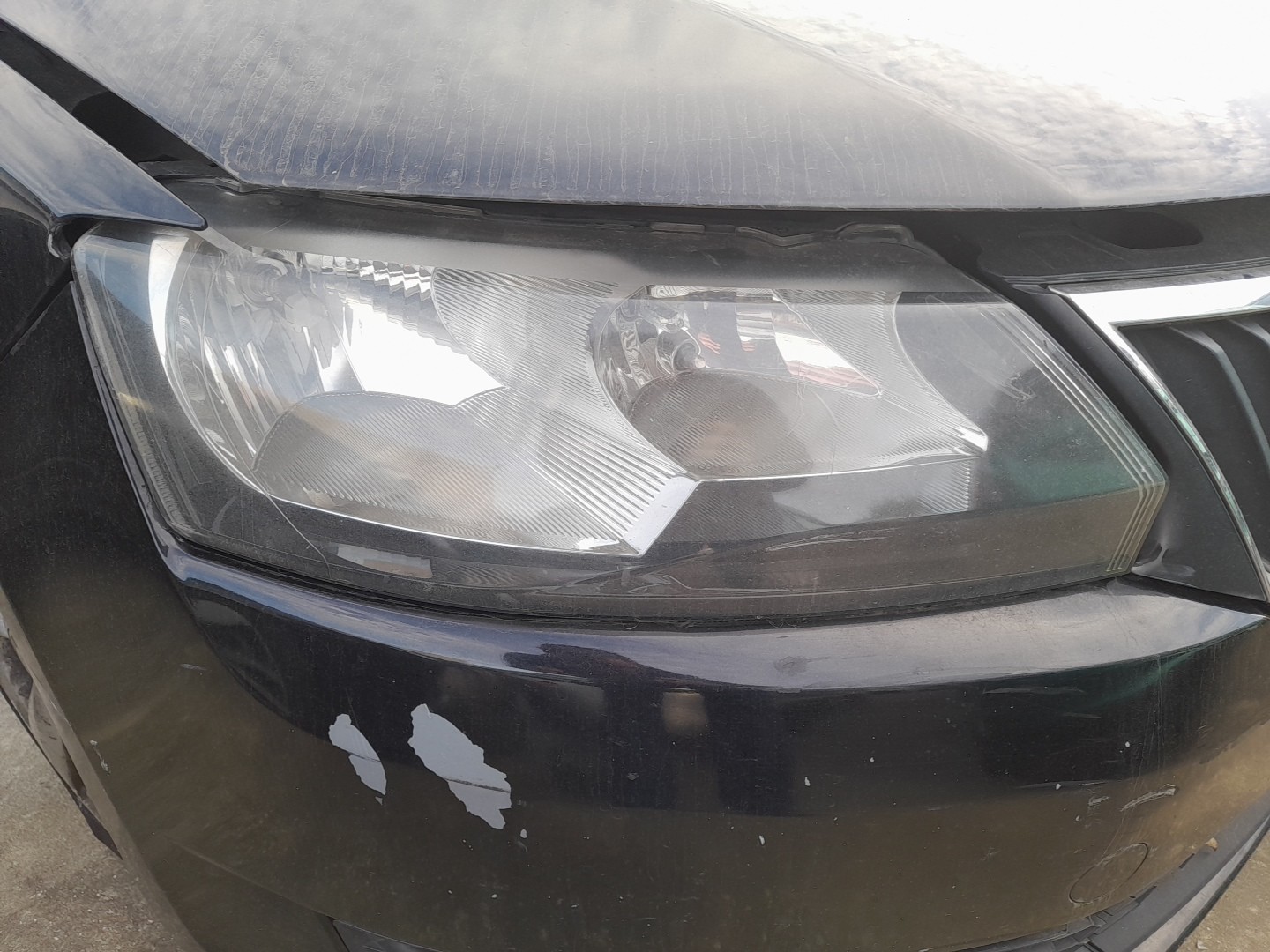 Óptica / faro Derecho SKODA Rapid Liftback (NH3) Imagem-1